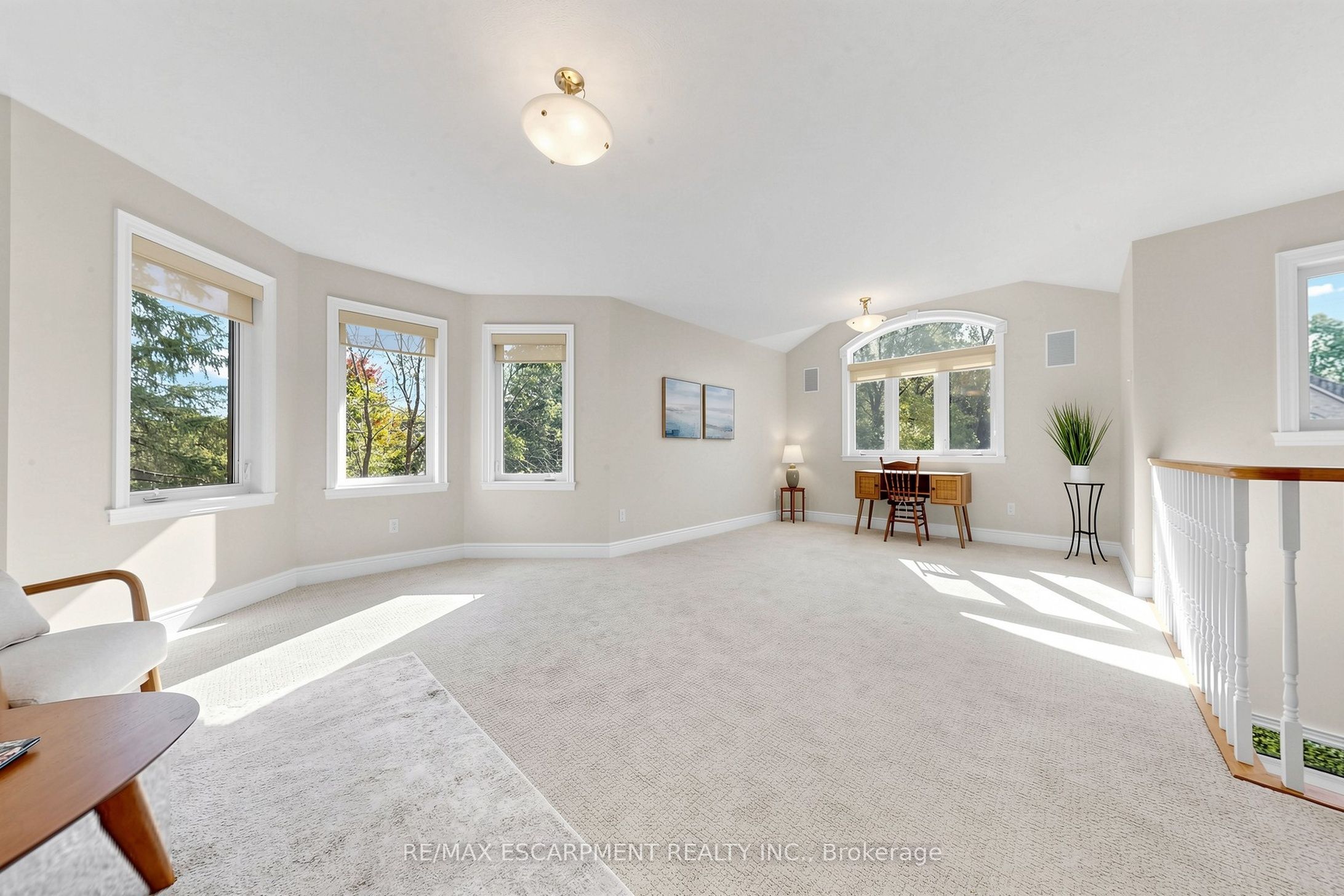118 Foxridge Drive Property Photo 24