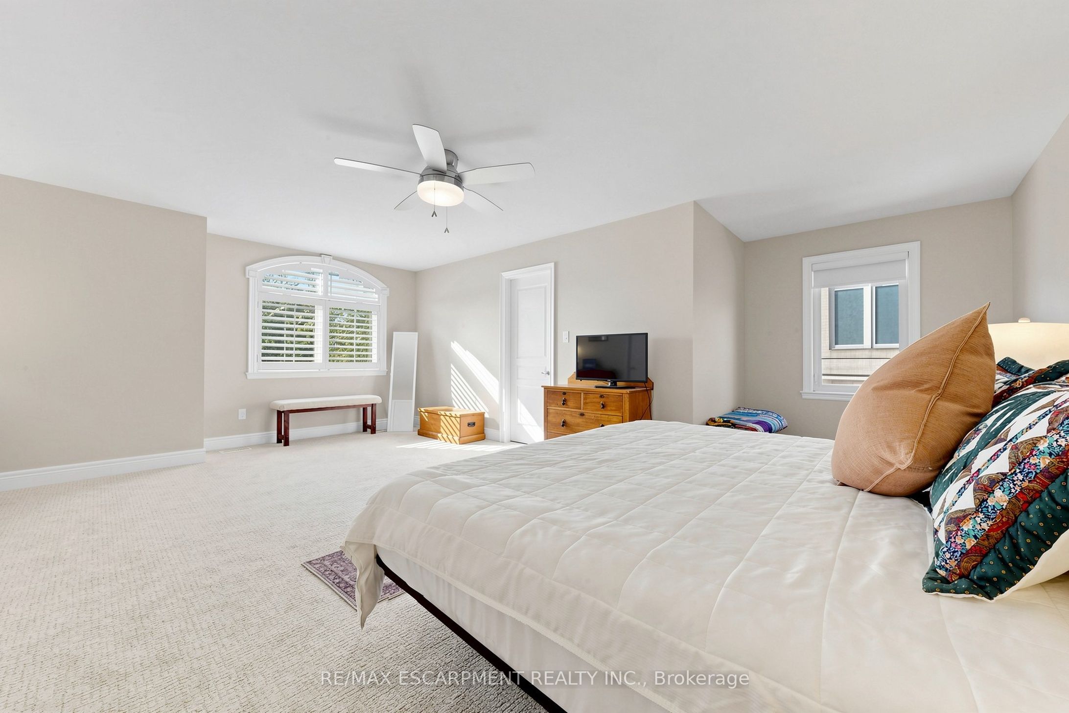 118 Foxridge Drive Property Photo 32