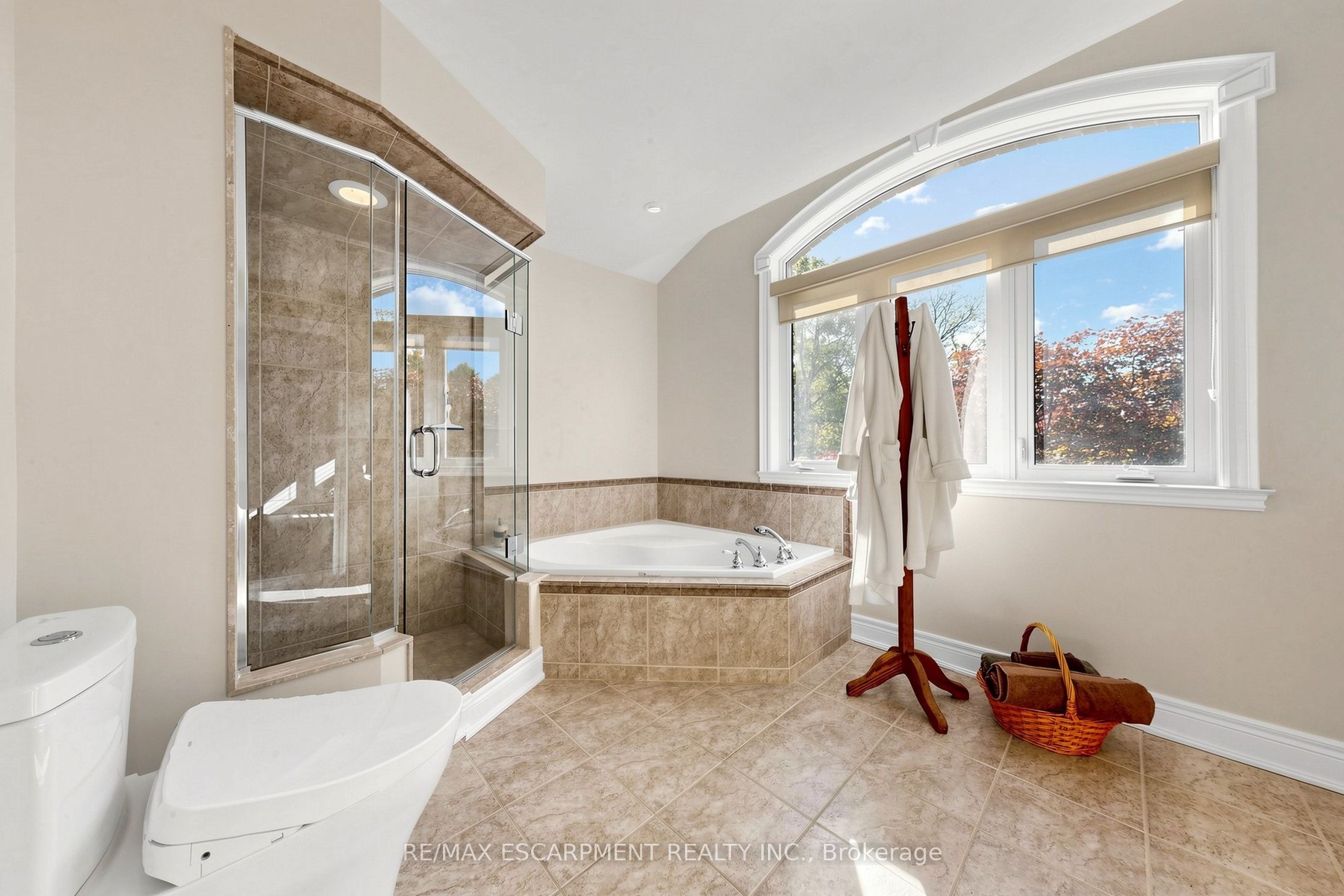 118 Foxridge Drive Property Photo 34