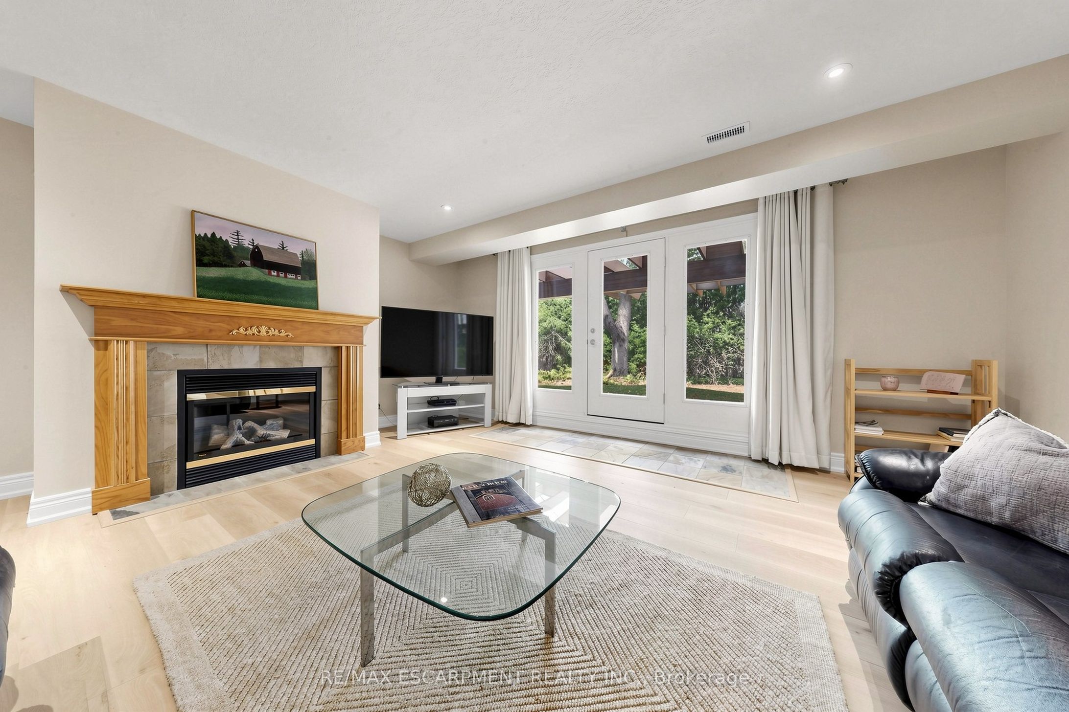 118 Foxridge Drive Property Photo 36