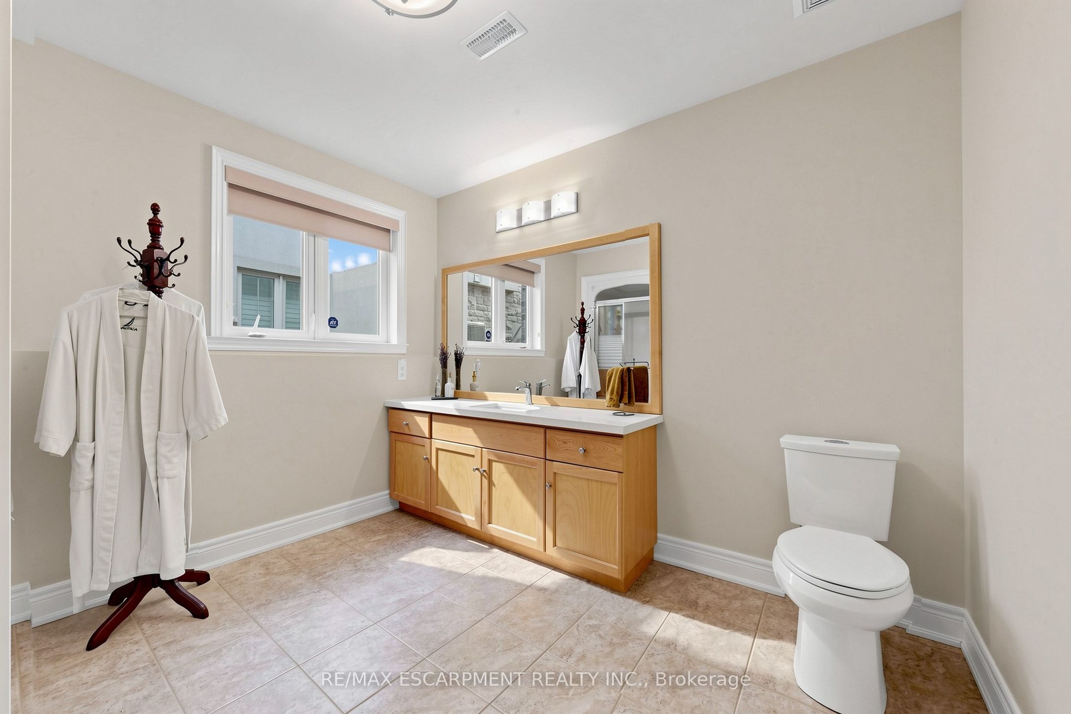 118 Foxridge Drive Property Photo 38