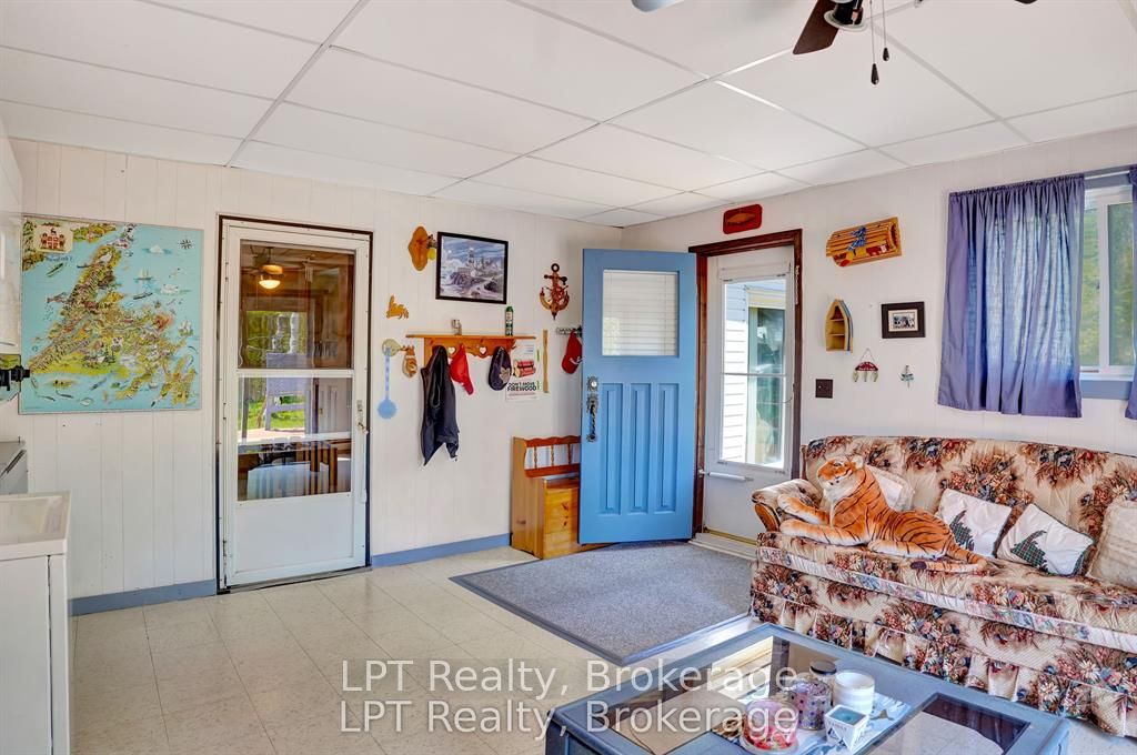 621 Huron Road Property Photo 8