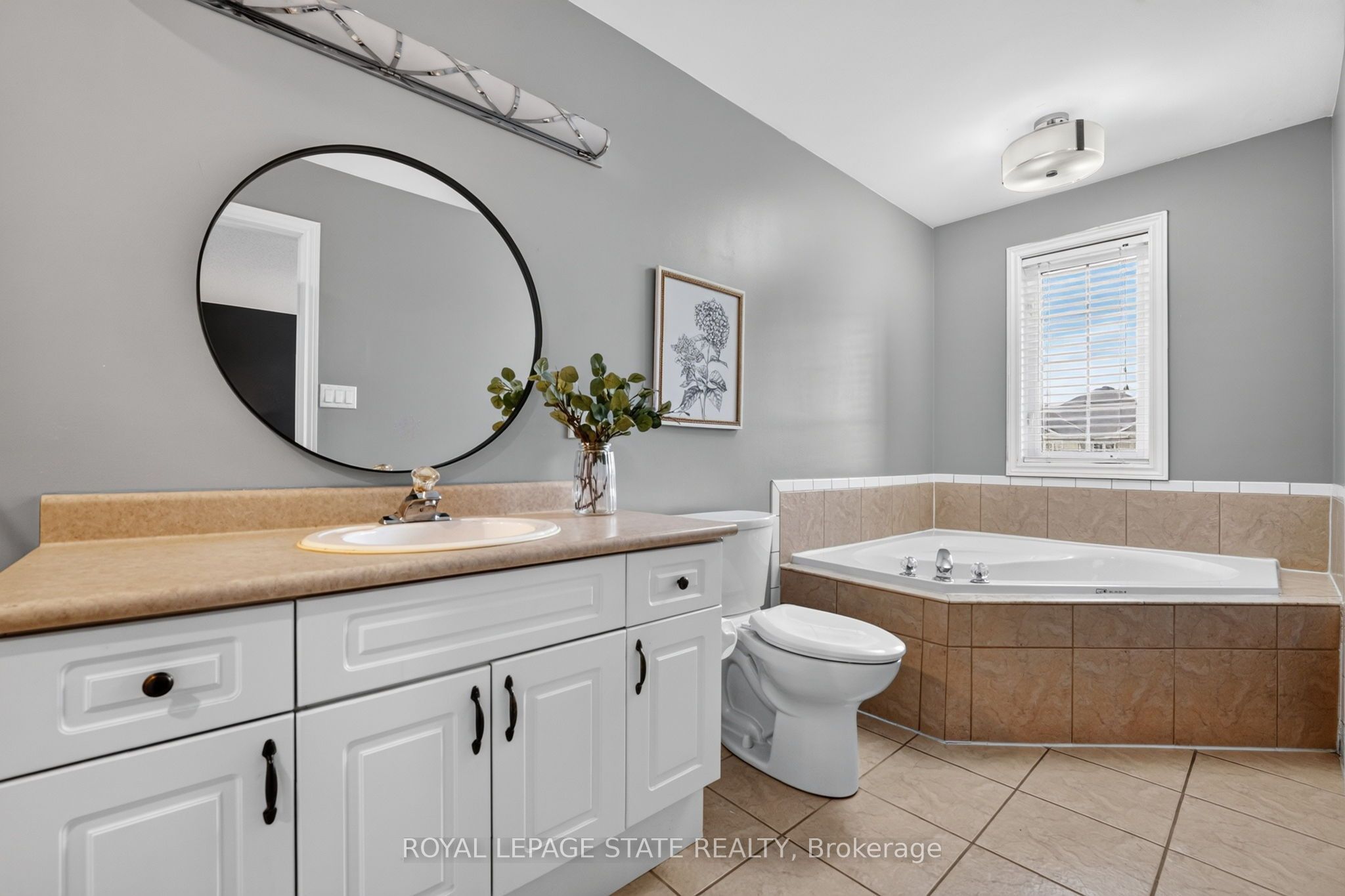 28 Holkham Avenue Property Photo 29
