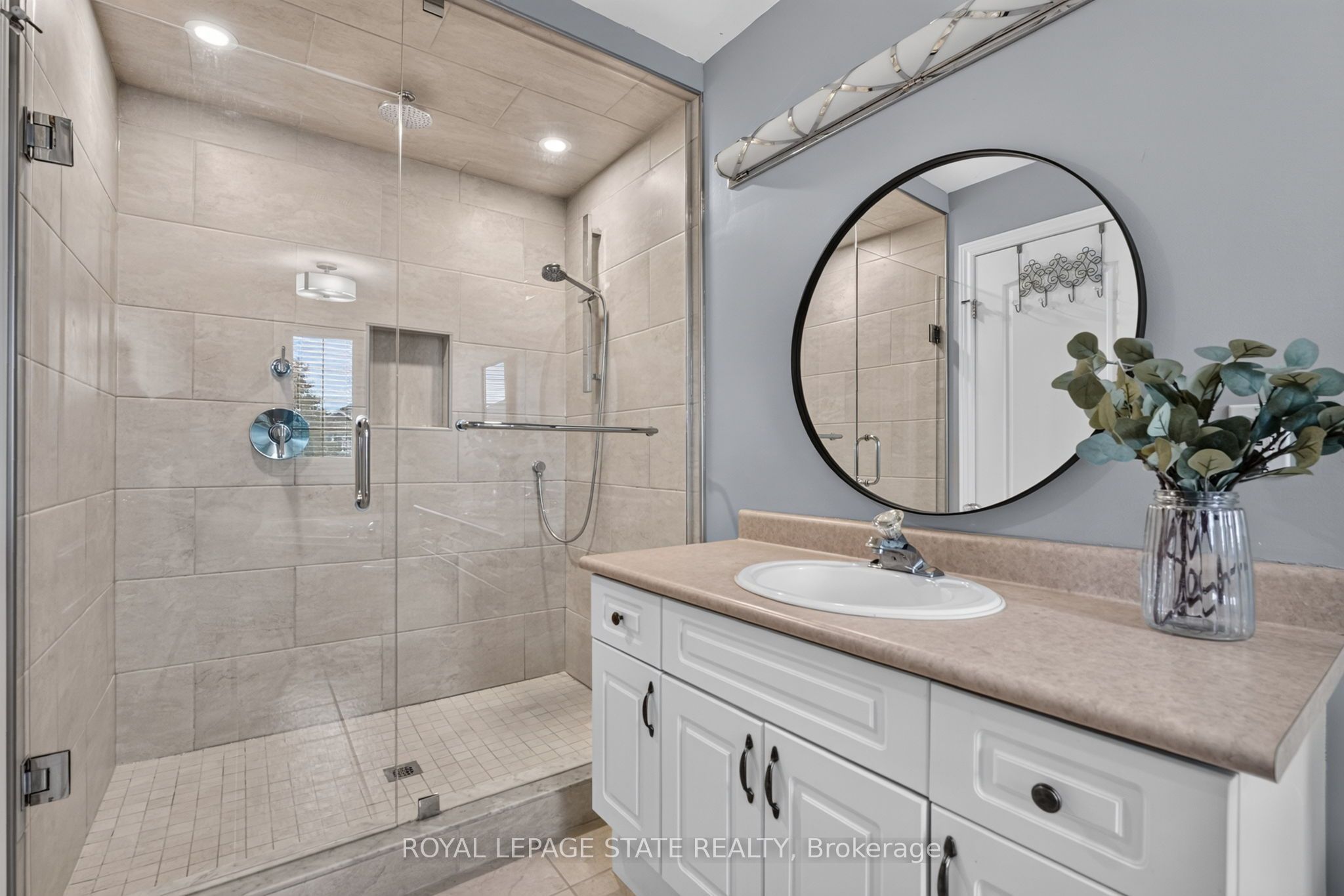 28 Holkham Avenue Property Photo 30