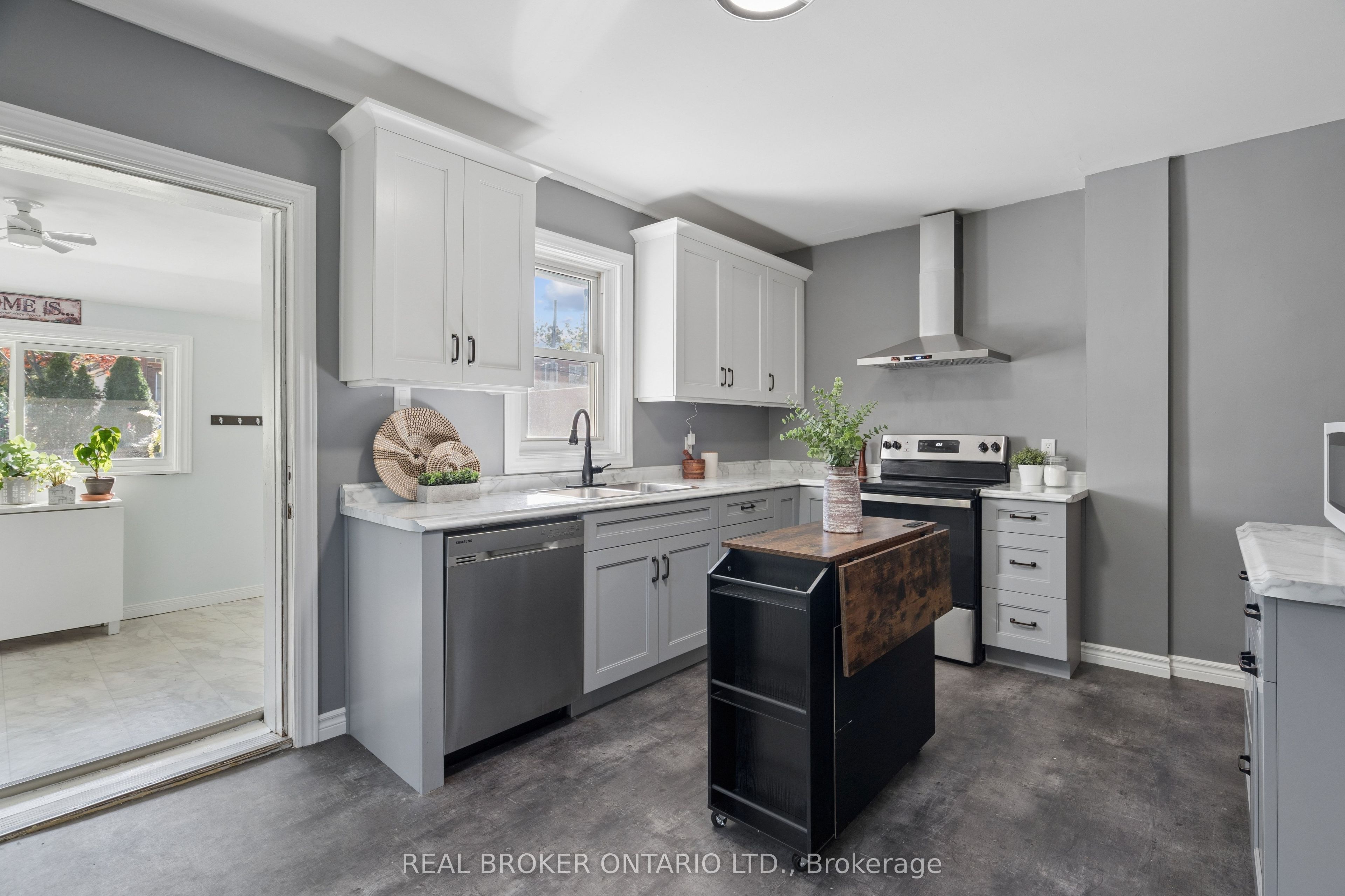324 Daly Street Property Photo 16