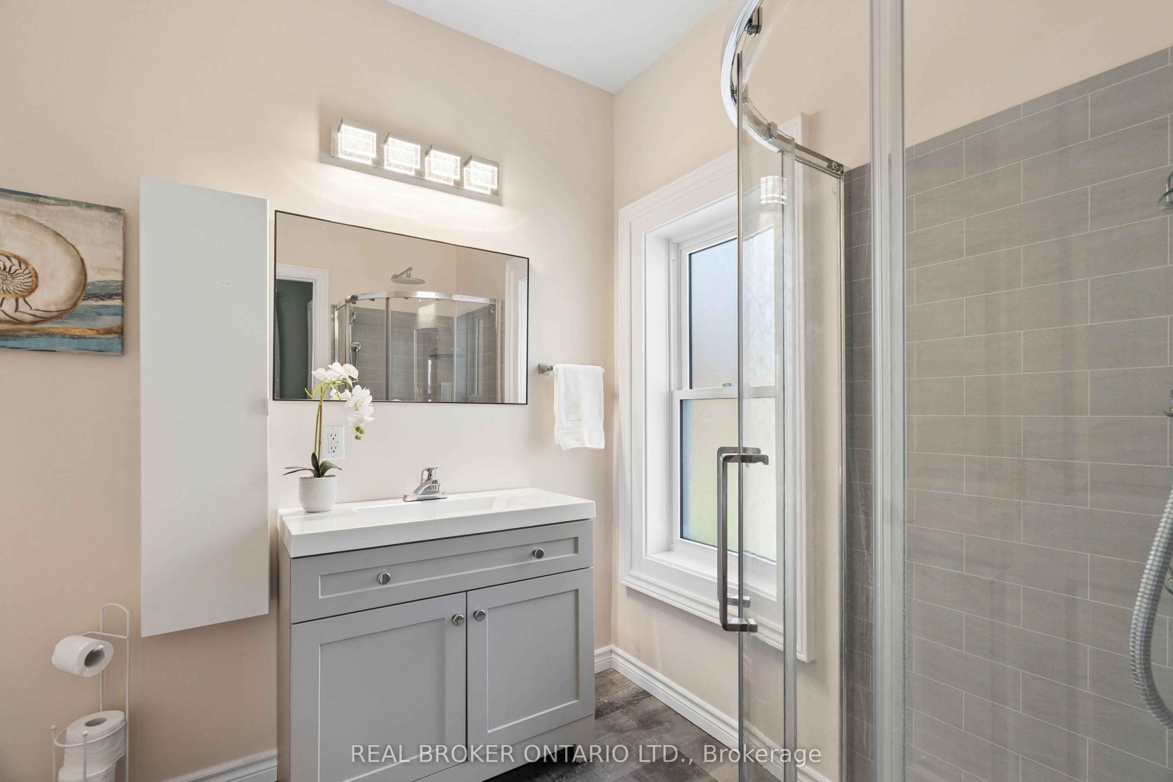 324 Daly Street Property Photo 28