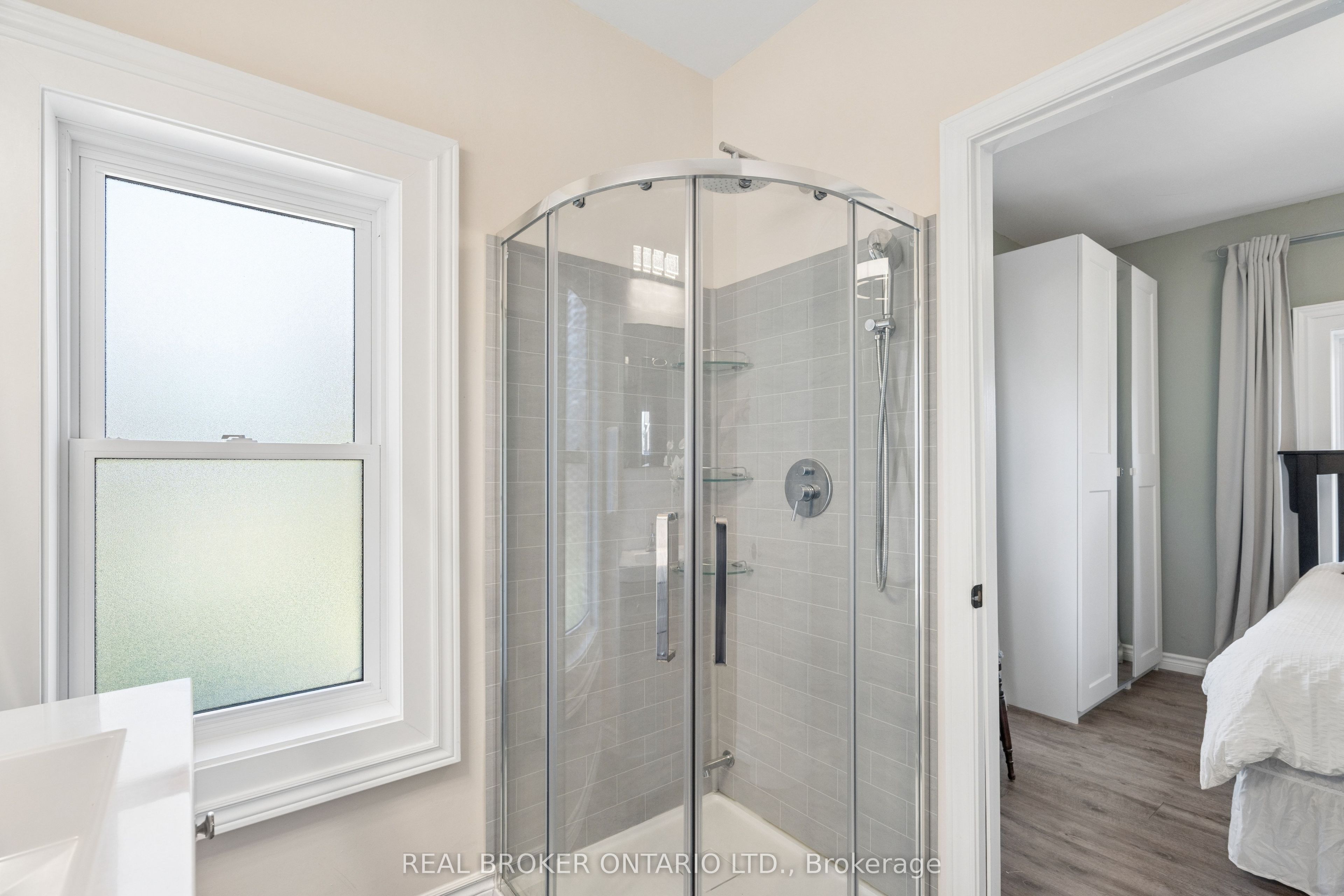 324 Daly Street Property Photo 29