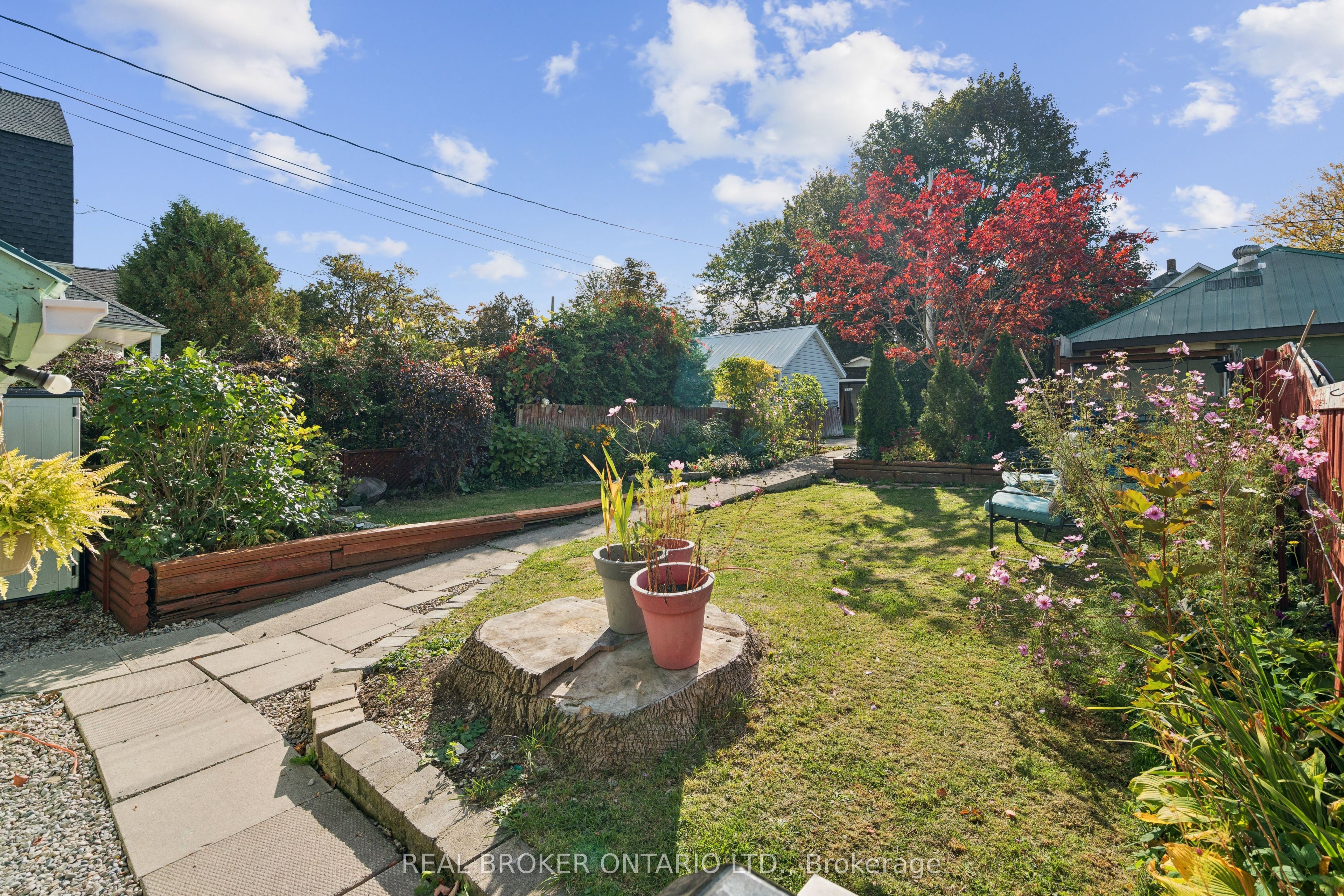 324 Daly Street Property Photo 37