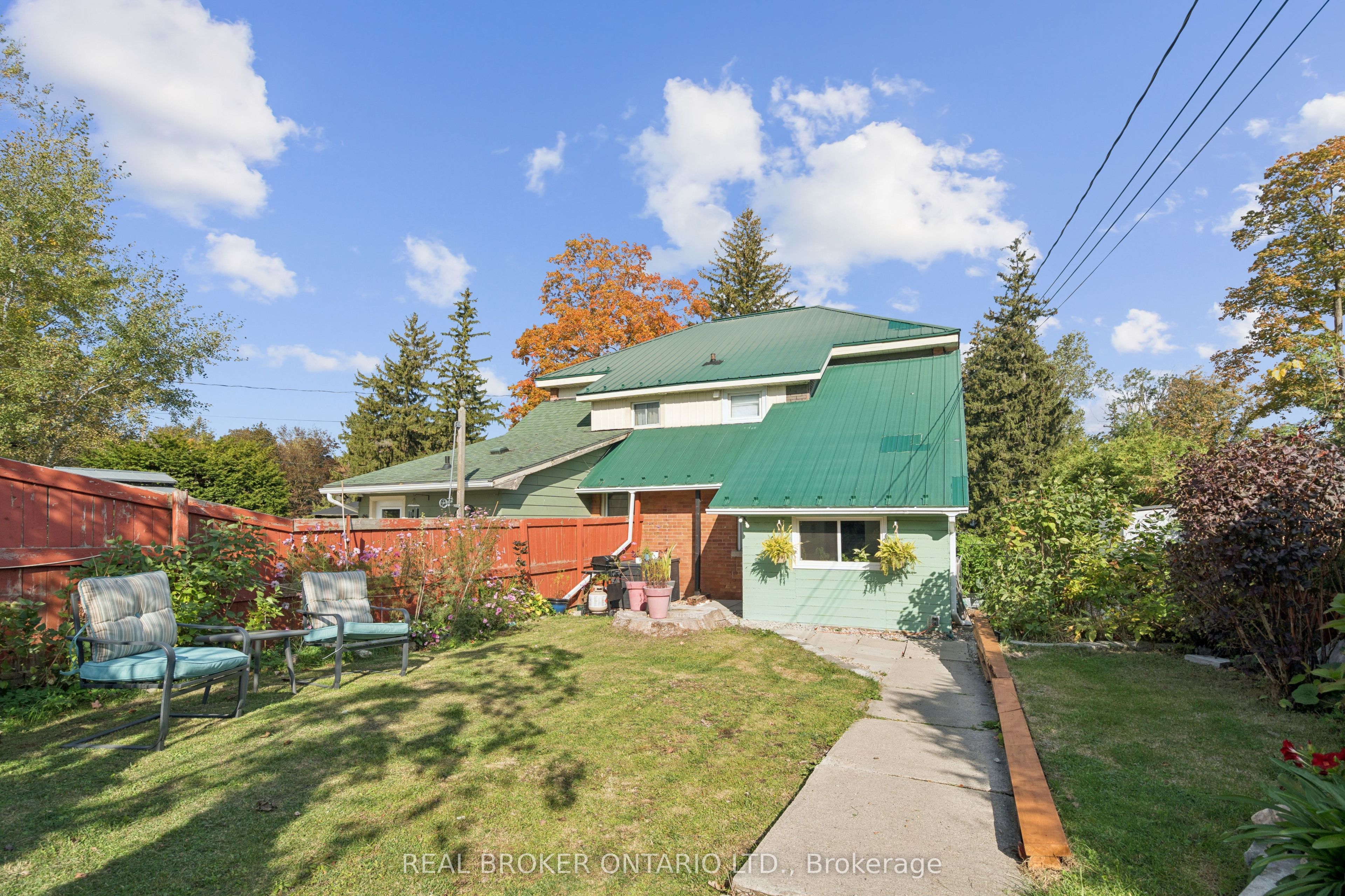 324 Daly Street Property Photo 39