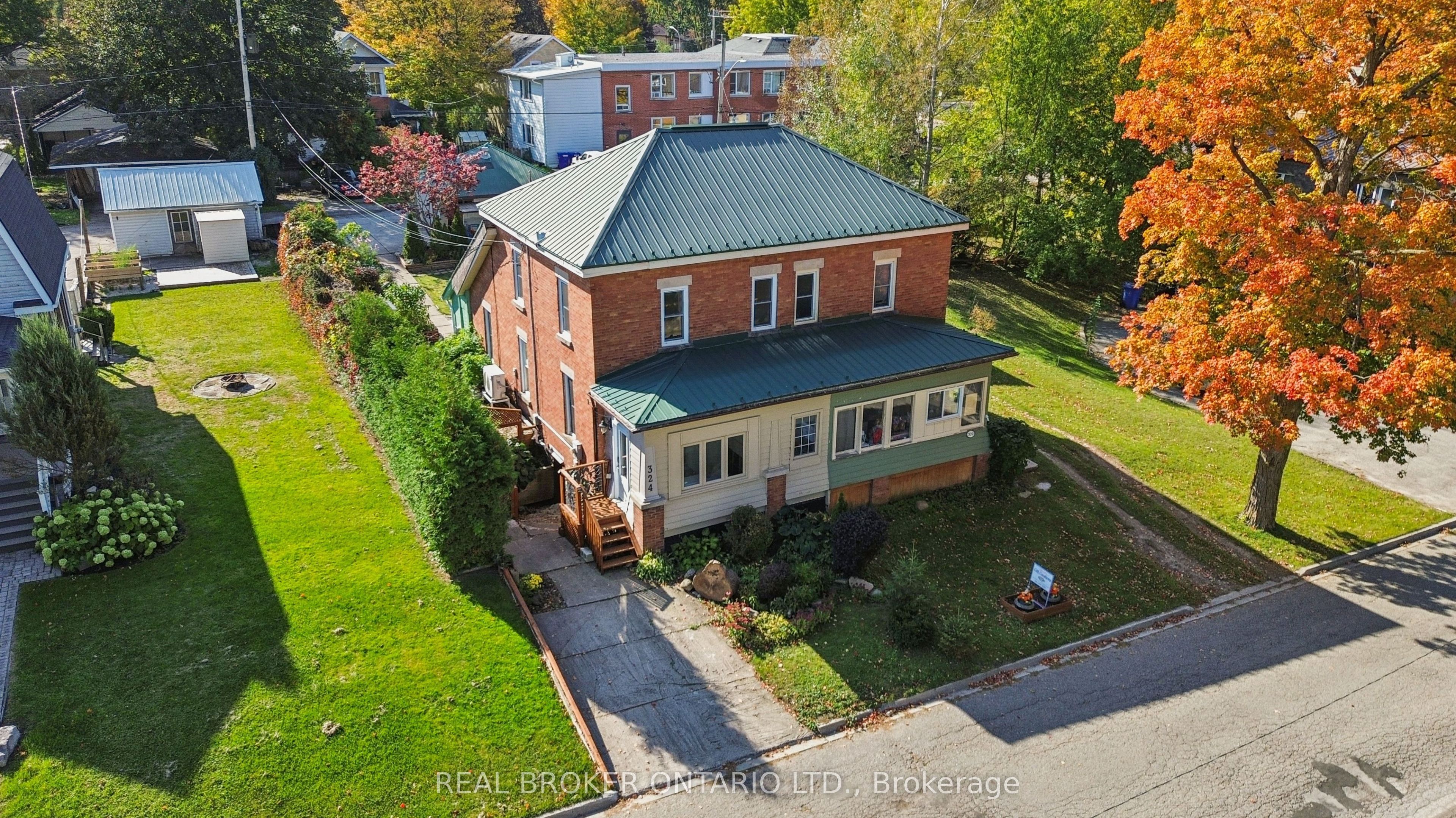 324 Daly Street Property Photo 42