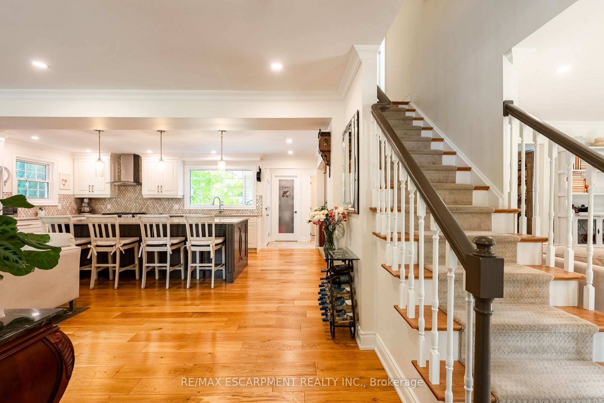 3 The Promenade Property Photo 9