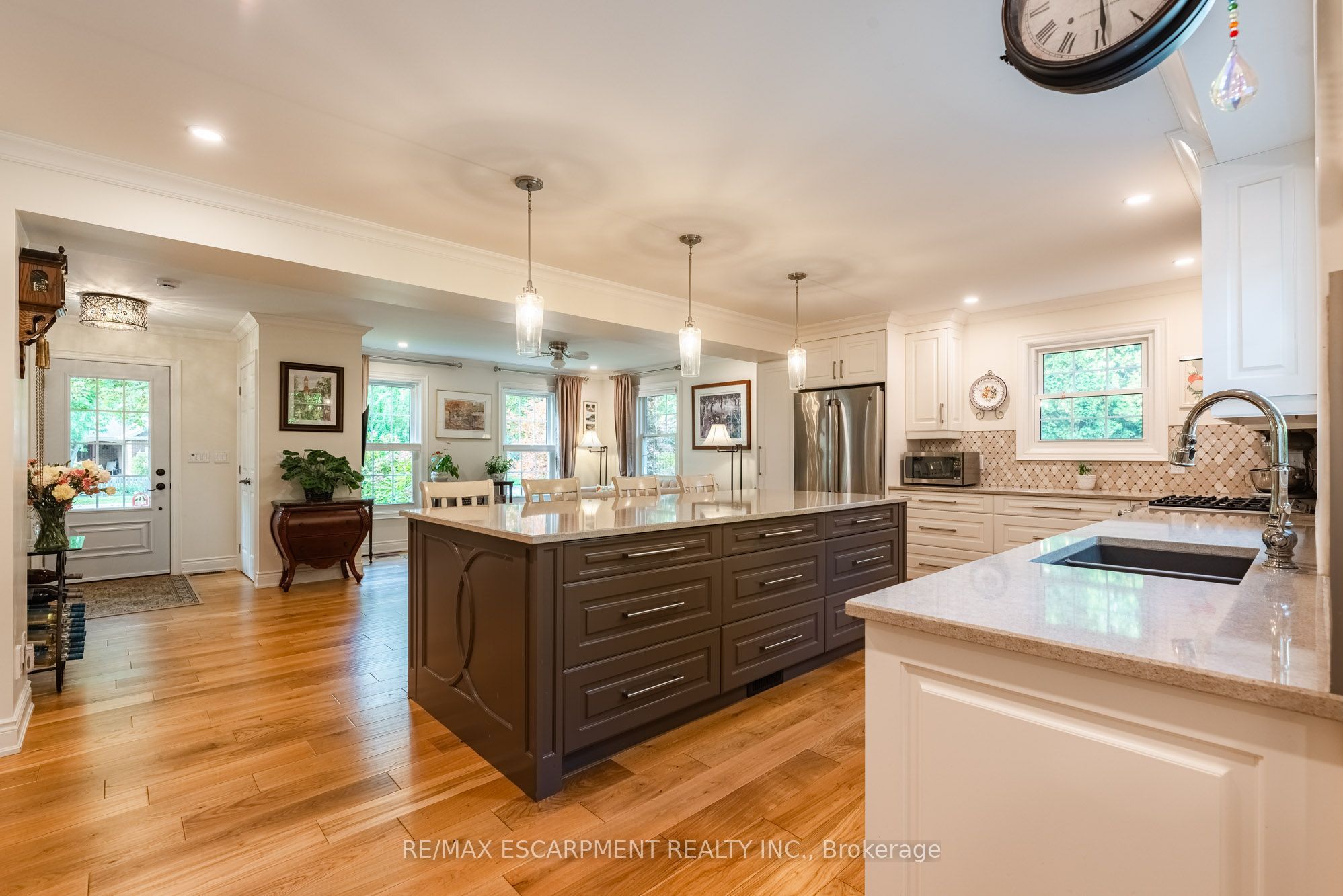 3 The Promenade Property Photo 15