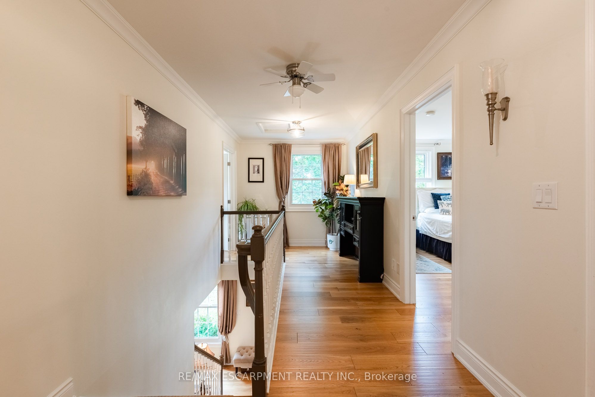 3 The Promenade Property Photo 28