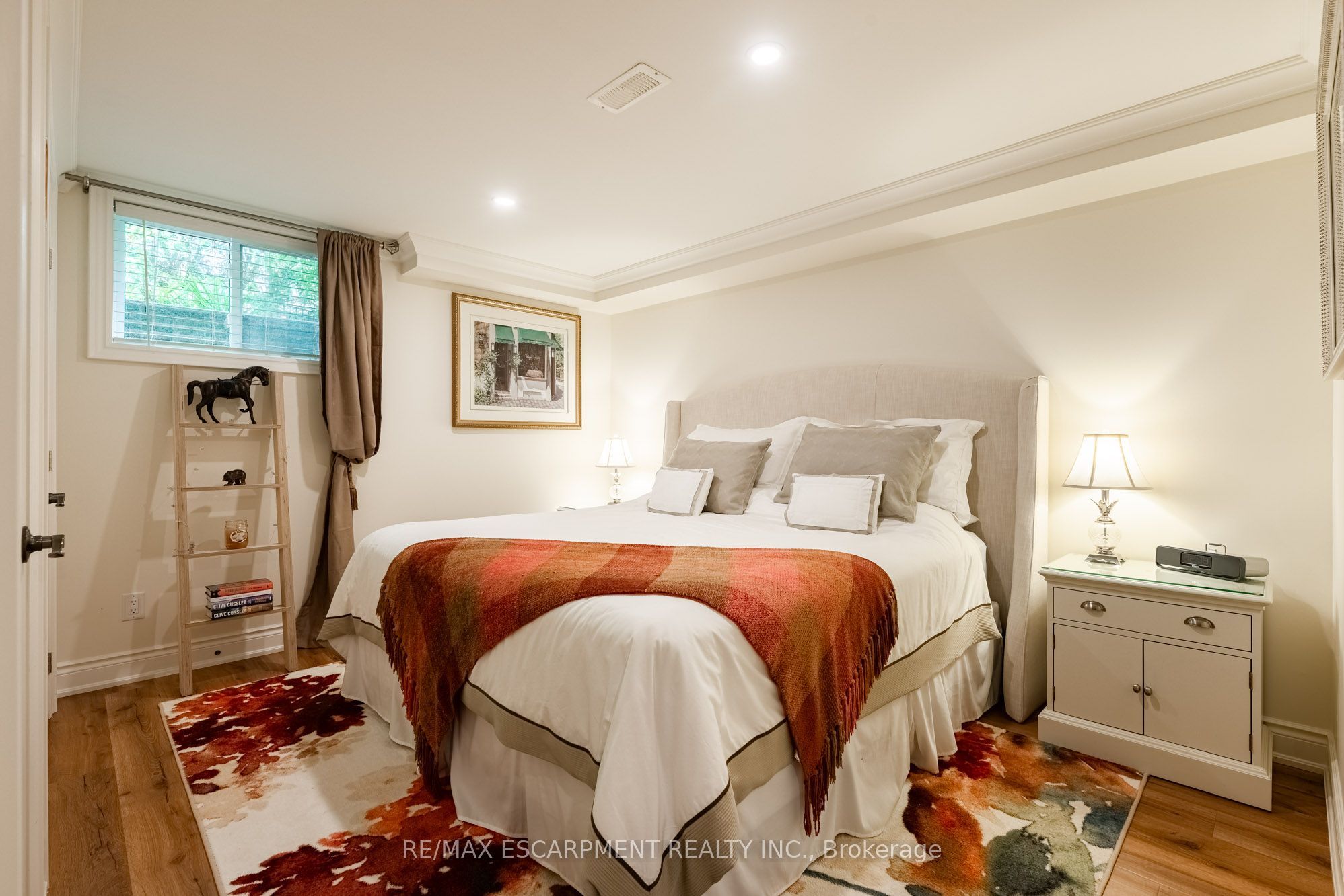 3 The Promenade Property Photo 31