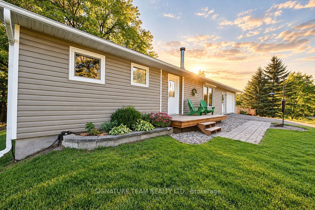 2736 Fourth Chute Road Property Photo 2