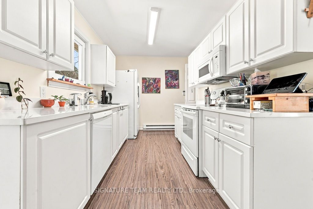 2736 Fourth Chute Road Property Photo 4