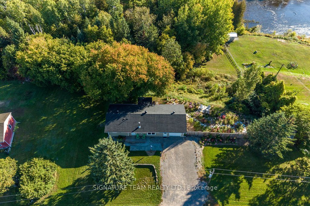 2736 Fourth Chute Road Property Photo 36