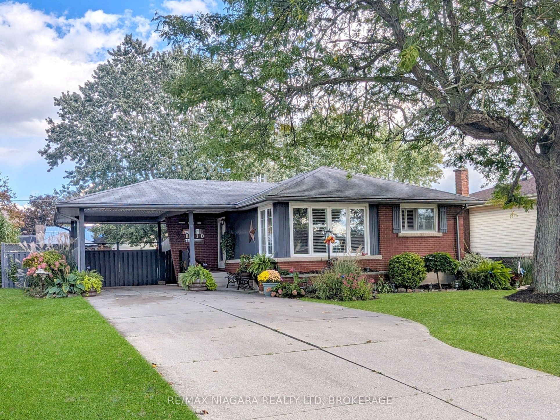 8610 Furlong Avenue Property Photo 2