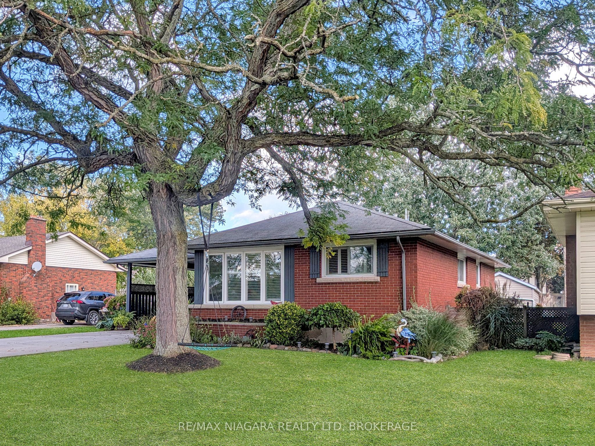 8610 Furlong Avenue Property Photo 3
