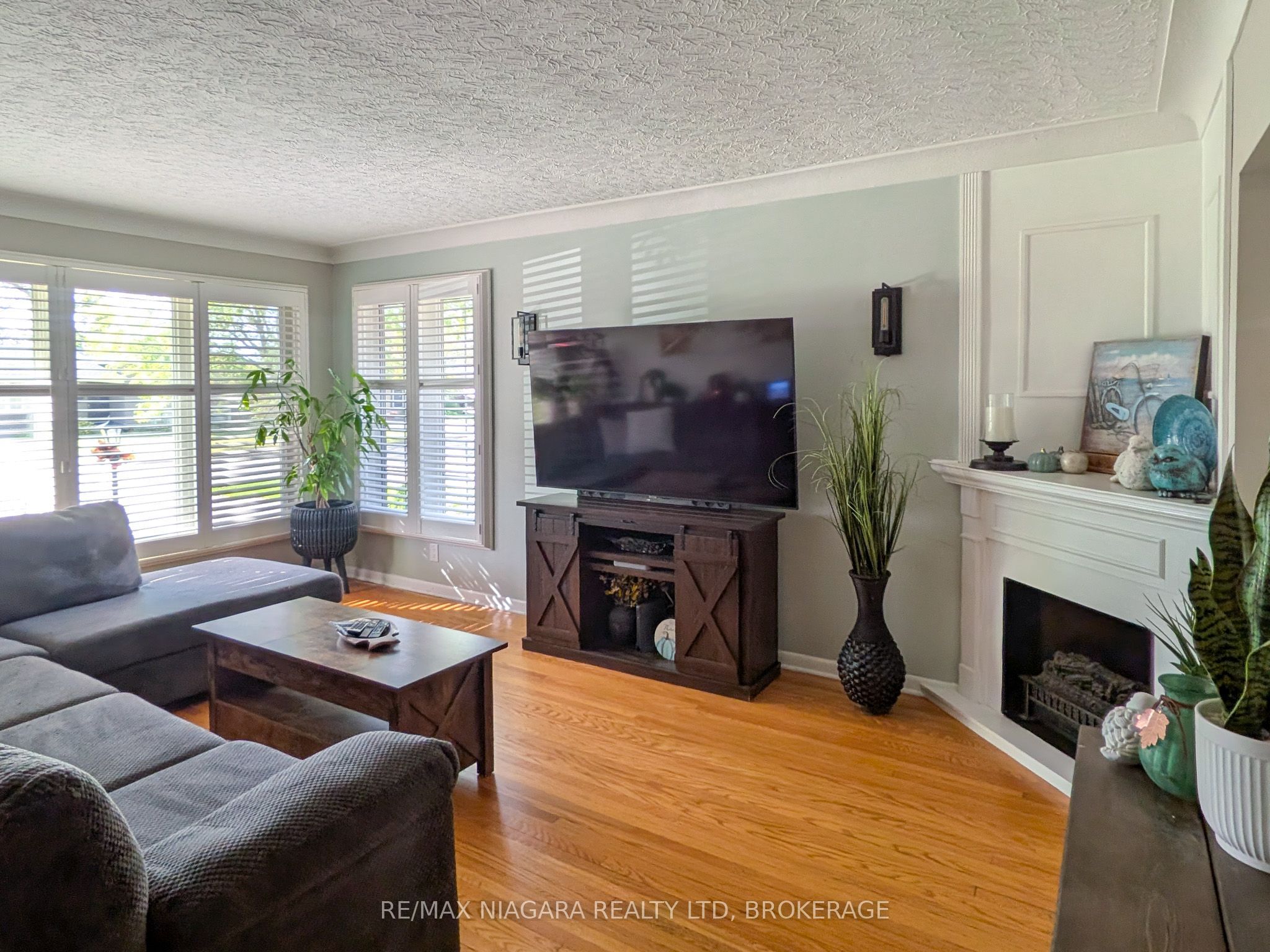8610 Furlong Avenue Property Photo 5
