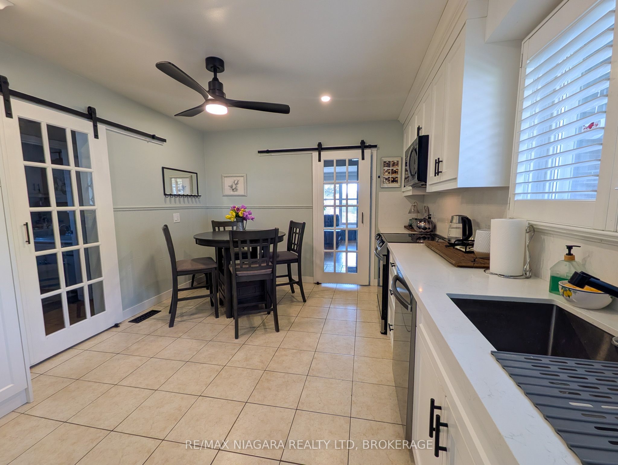 8610 Furlong Avenue Property Photo 8