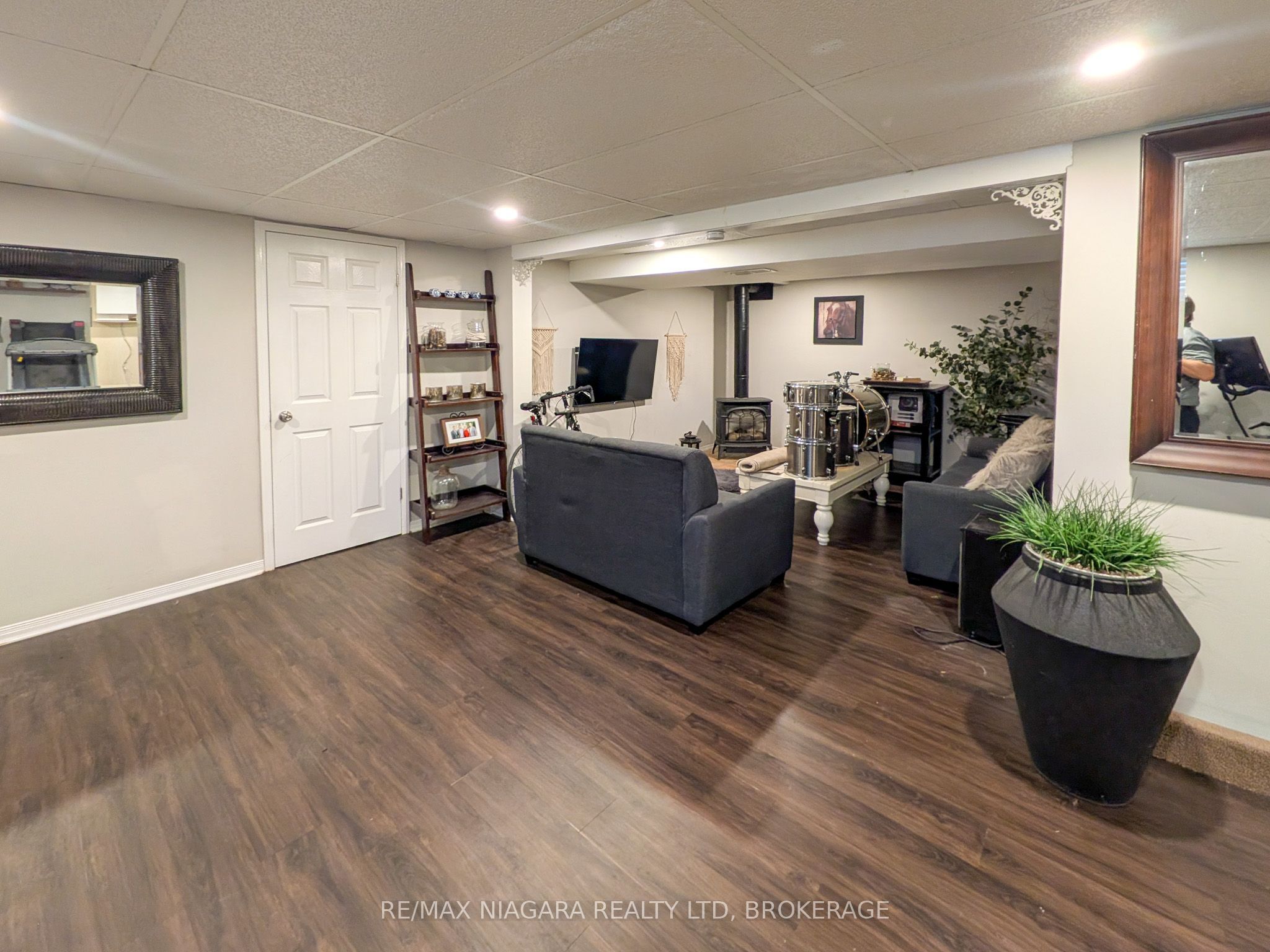 8610 Furlong Avenue Property Photo 15