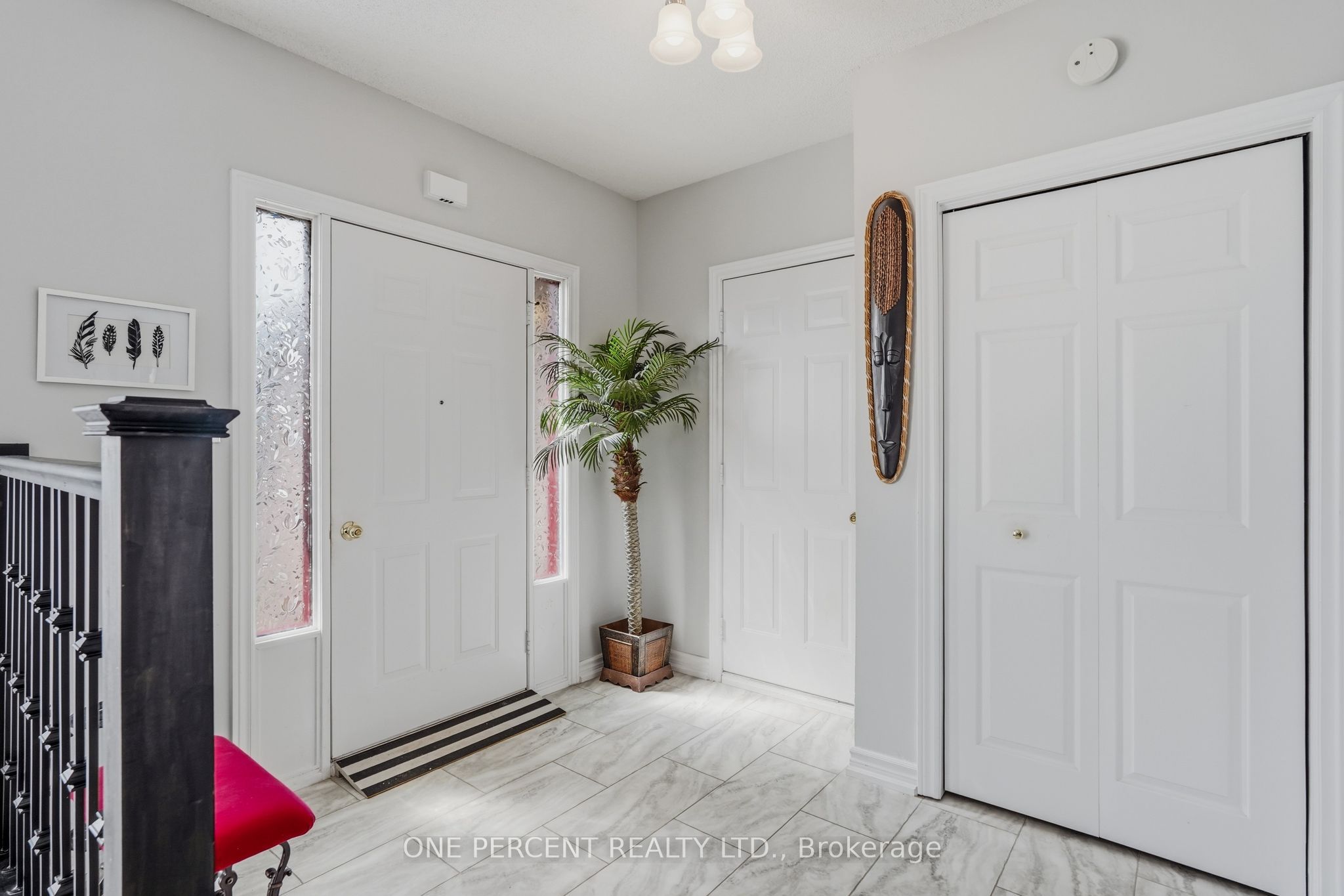 9 Country Club Road Property Photo 6