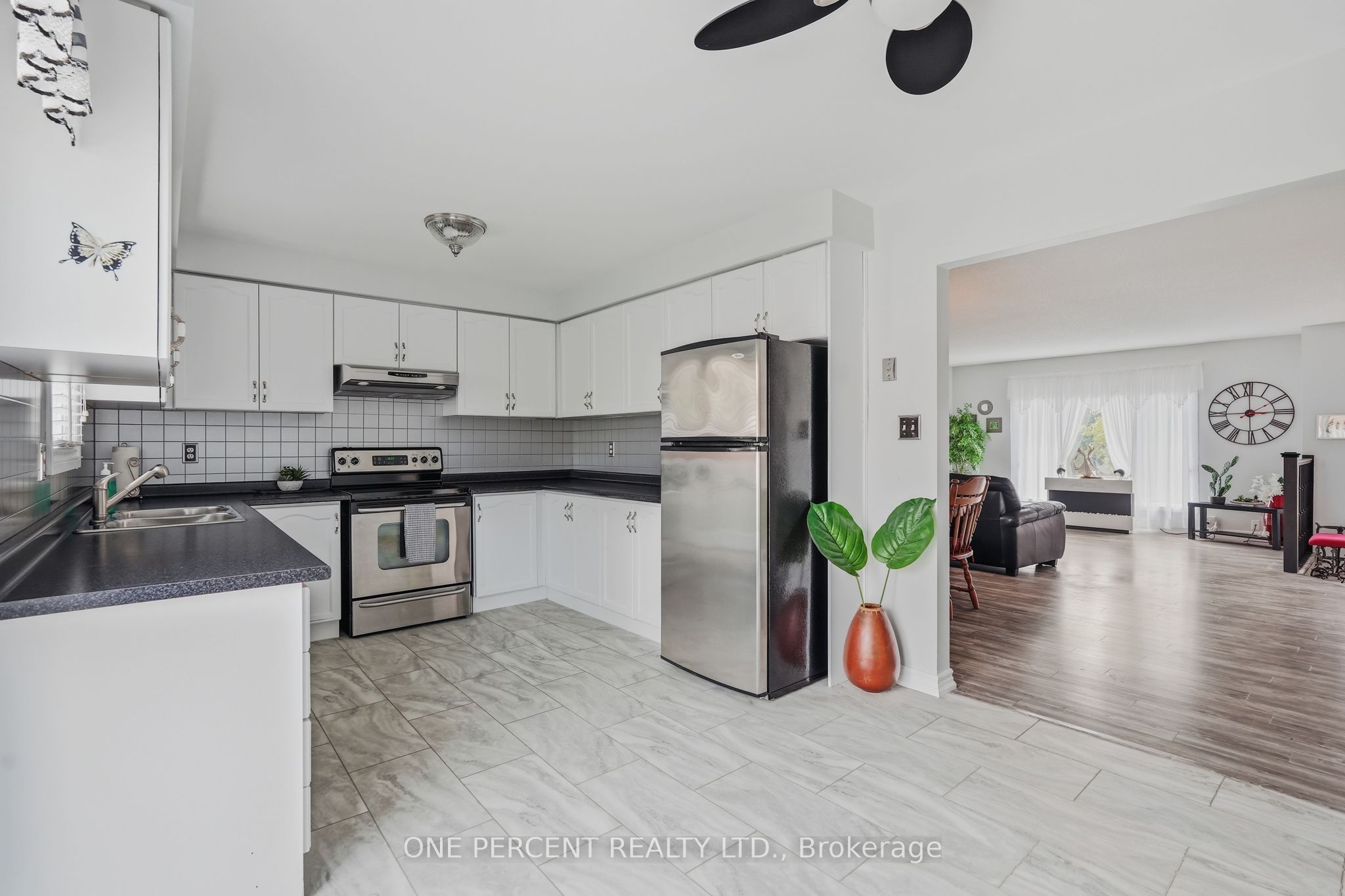 9 Country Club Road Property Photo 18