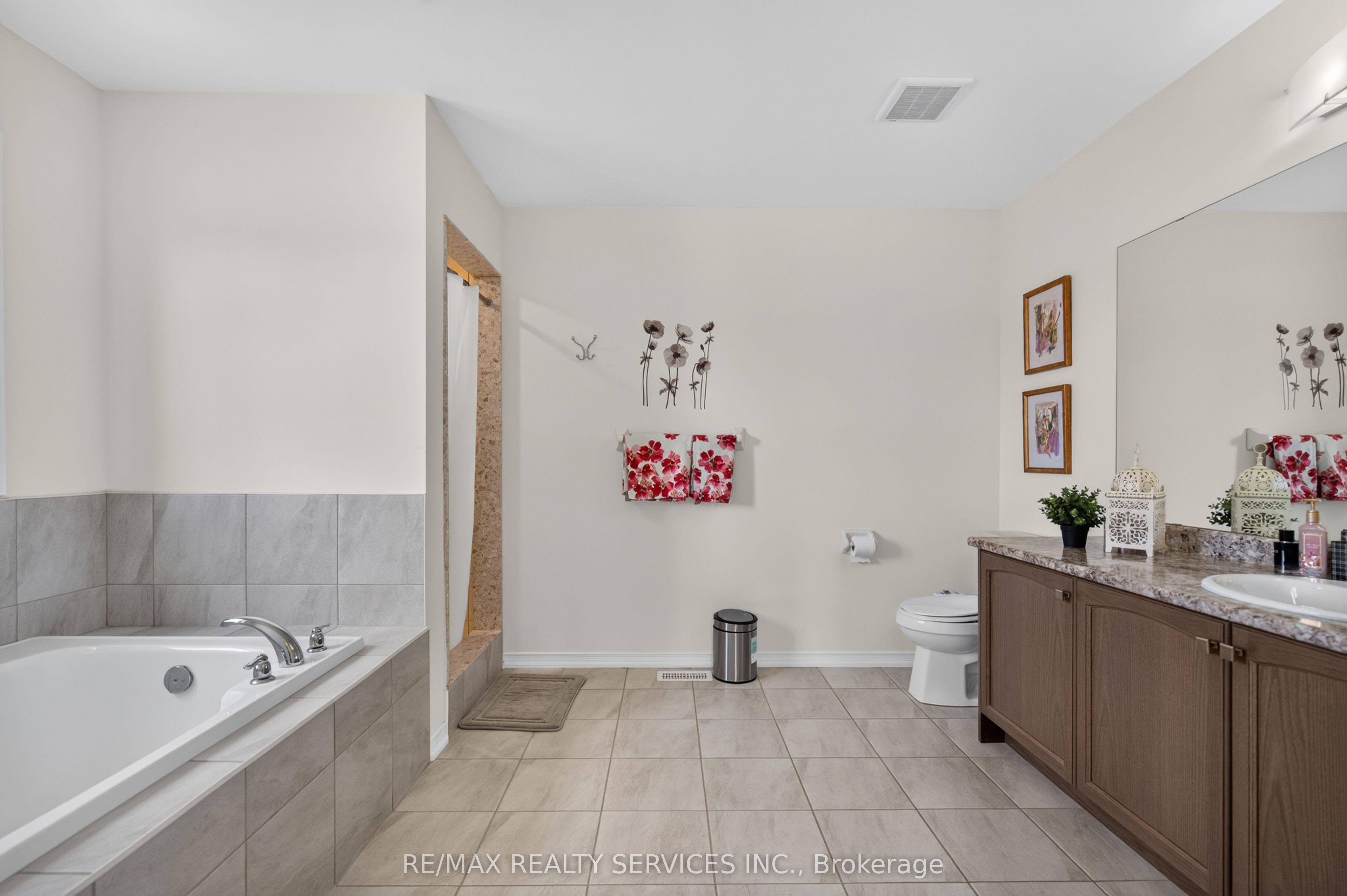 10 Munro Circle Property Photo 20