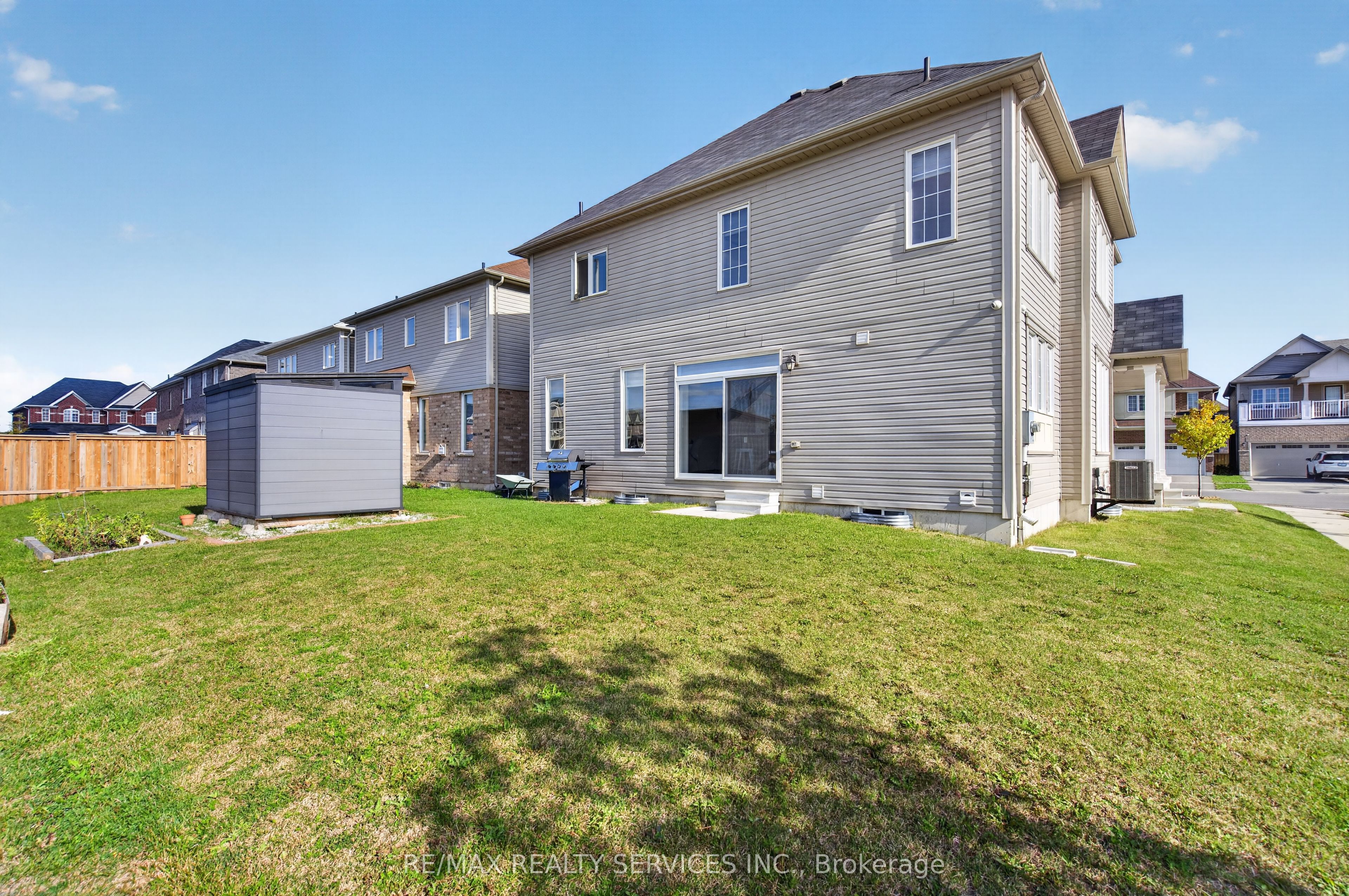 10 Munro Circle Property Photo 31