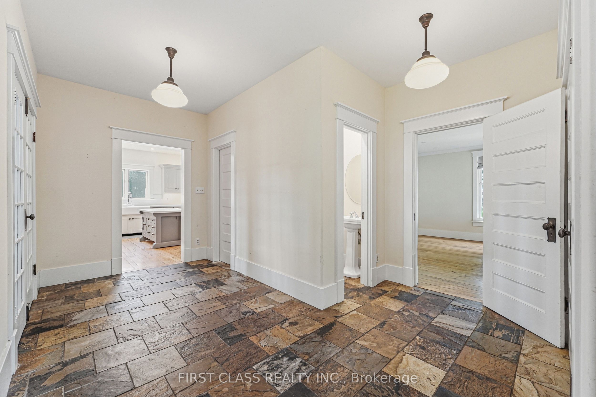 424 Concession Rd 8 E Property Photo 6