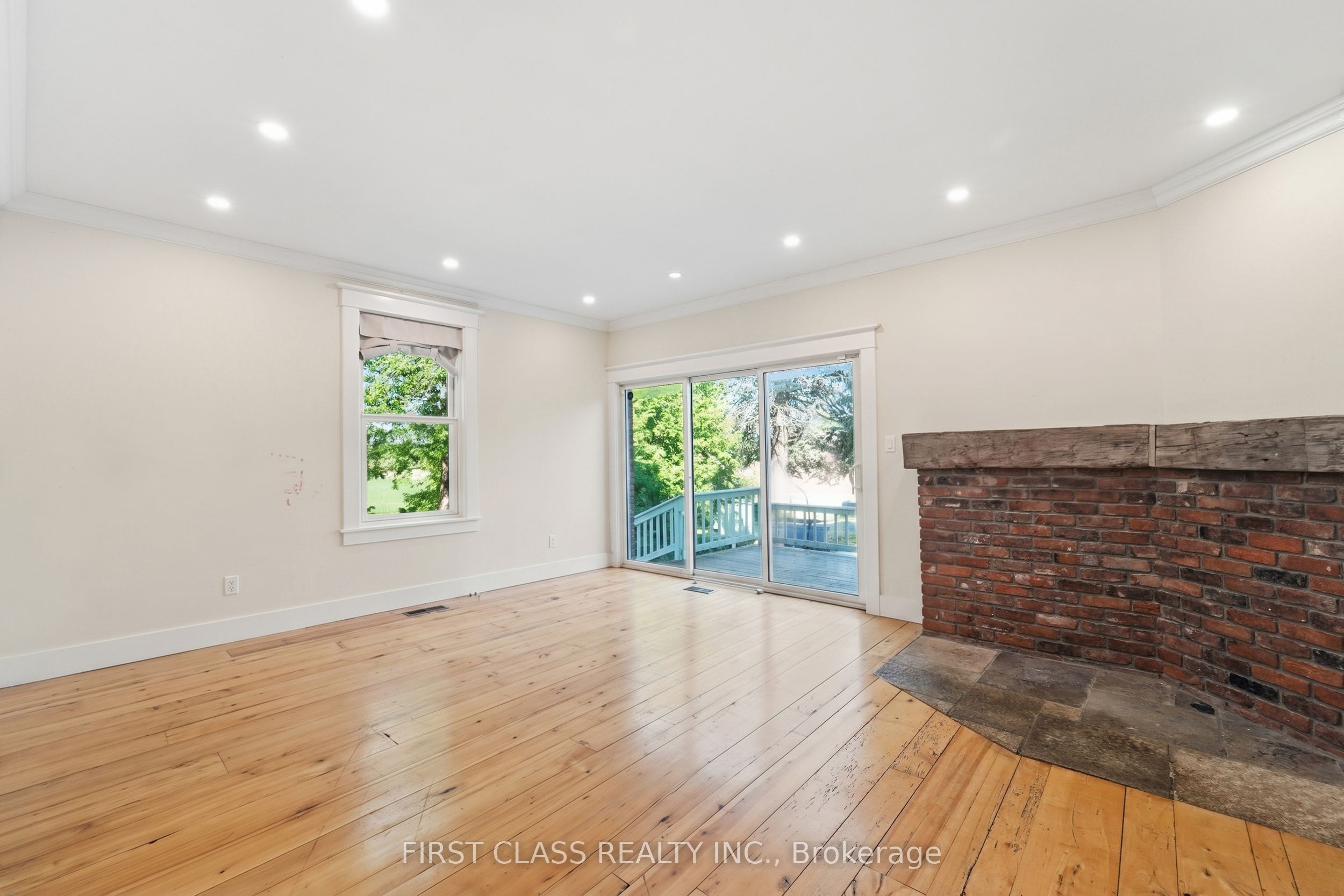424 Concession Rd 8 E Property Photo 14