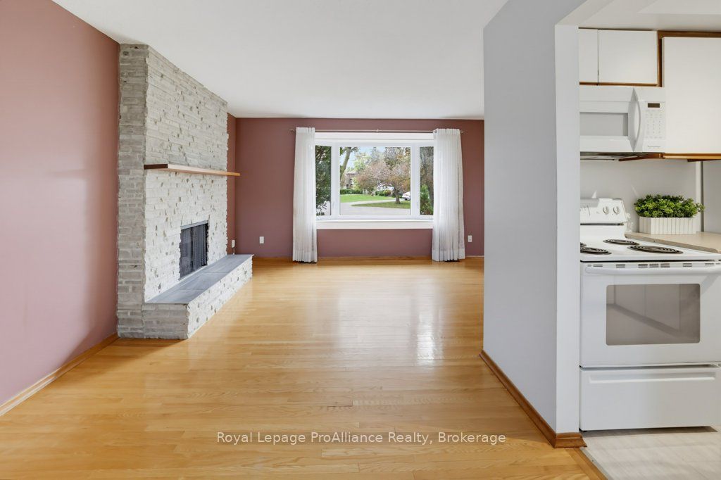 23 Thorncliffe Drive Property Photo 10