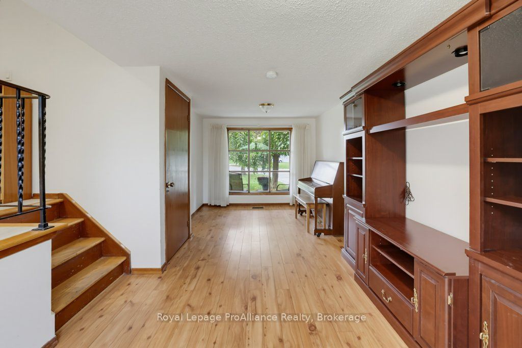 23 Thorncliffe Drive Property Photo 19