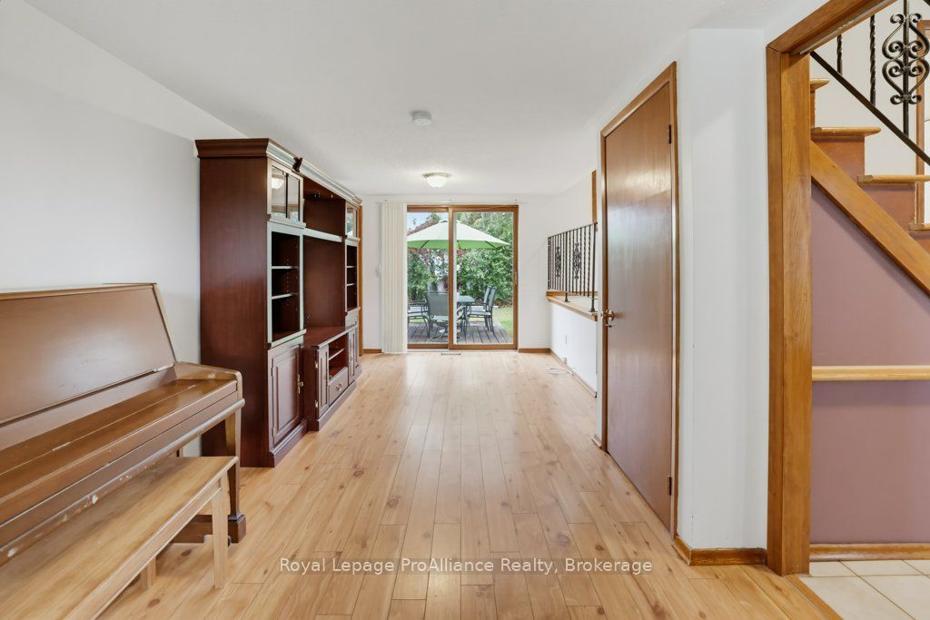 23 Thorncliffe Drive Property Photo 21