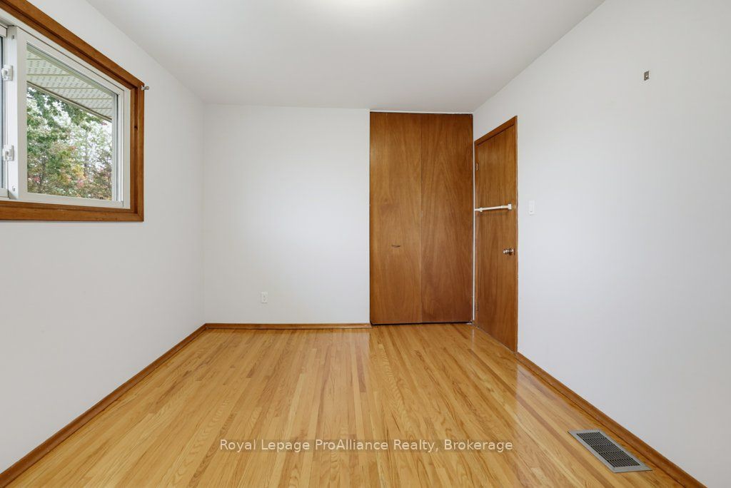 23 Thorncliffe Drive Property Photo 28