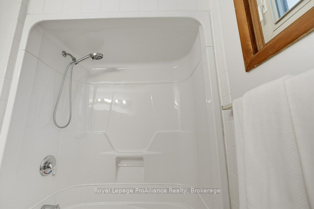 23 Thorncliffe Drive Property Photo 37