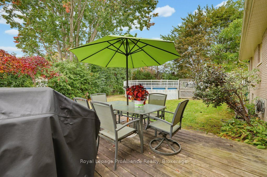 23 Thorncliffe Drive Property Photo 42