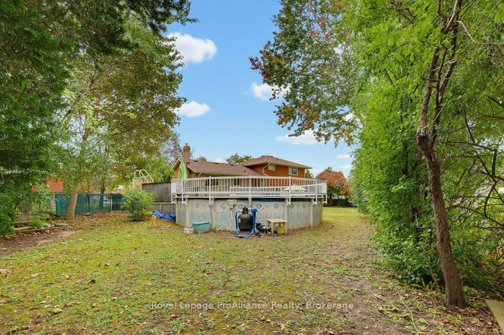 23 Thorncliffe Drive Property Photo 44