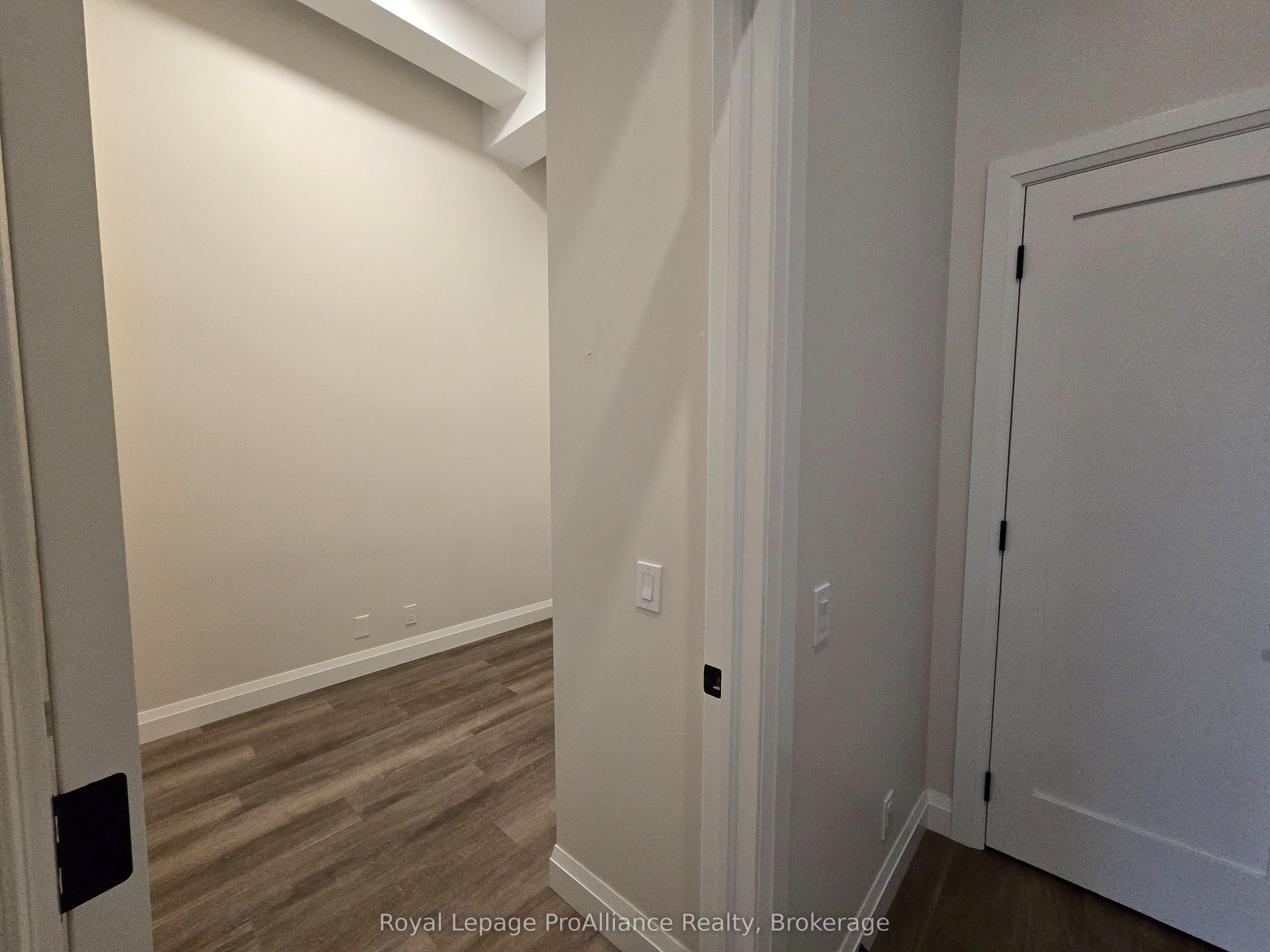 261 Front Street 1 Property Photo 1