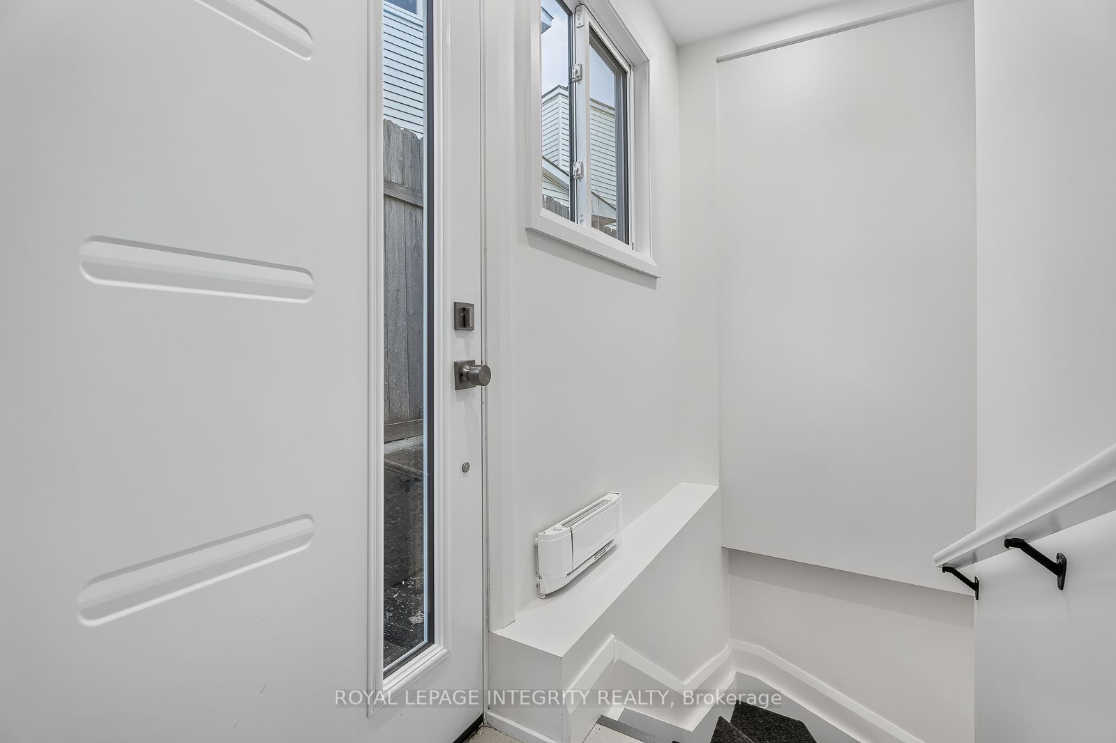 775 Kingfisher Crescent A Property Photo 5