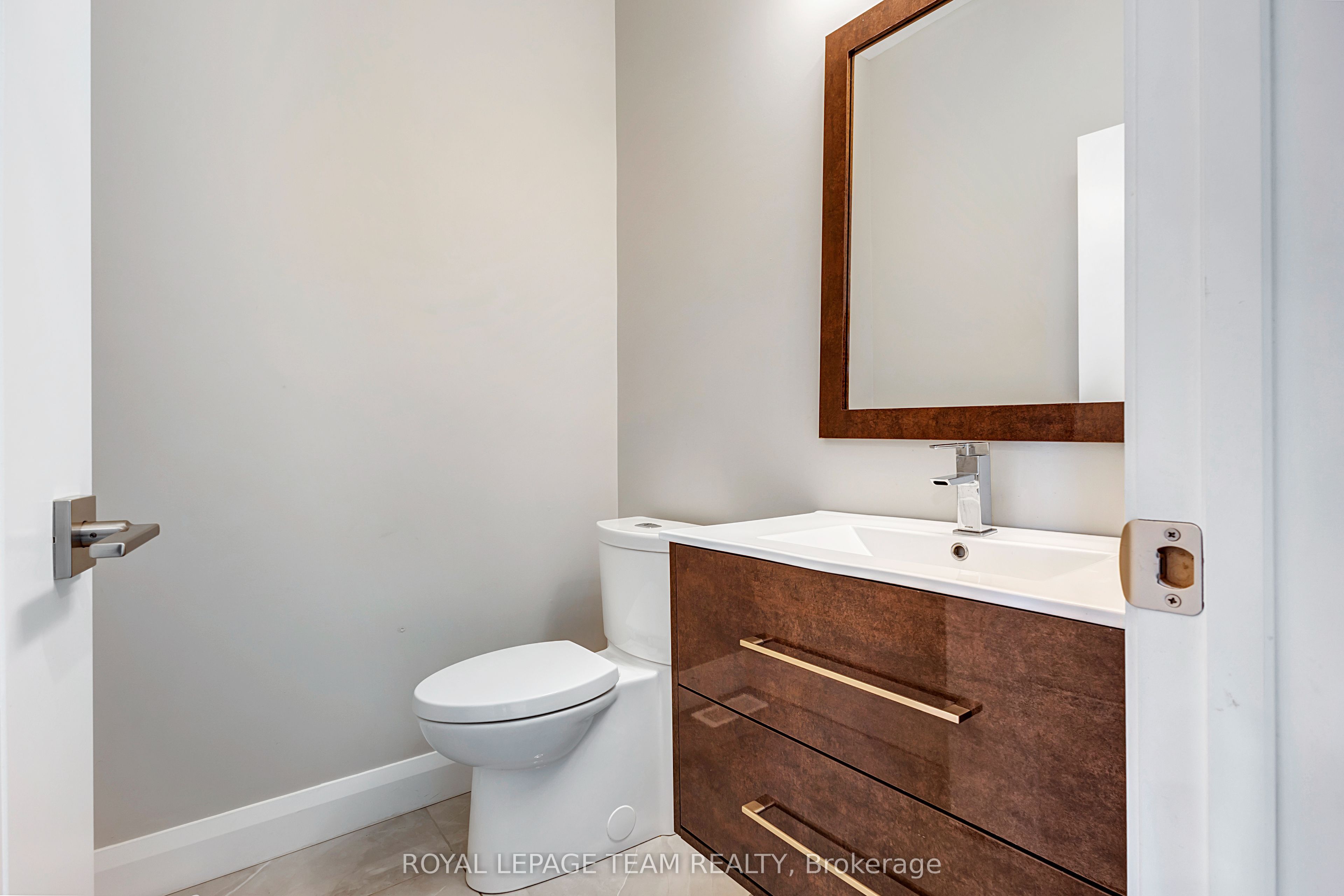 348 Abbeydale Circle Property Photo 4