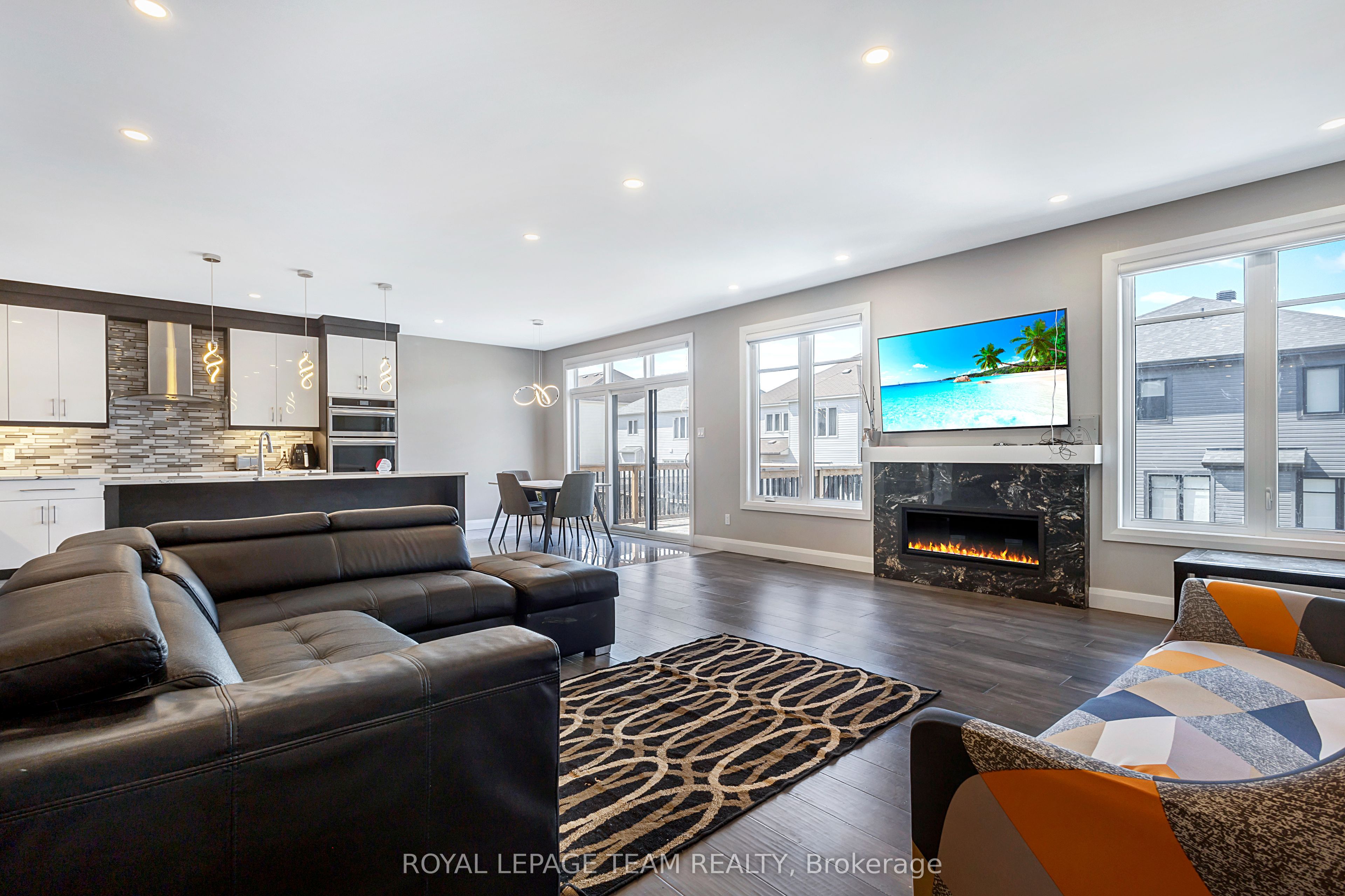 348 Abbeydale Circle Property Photo 10