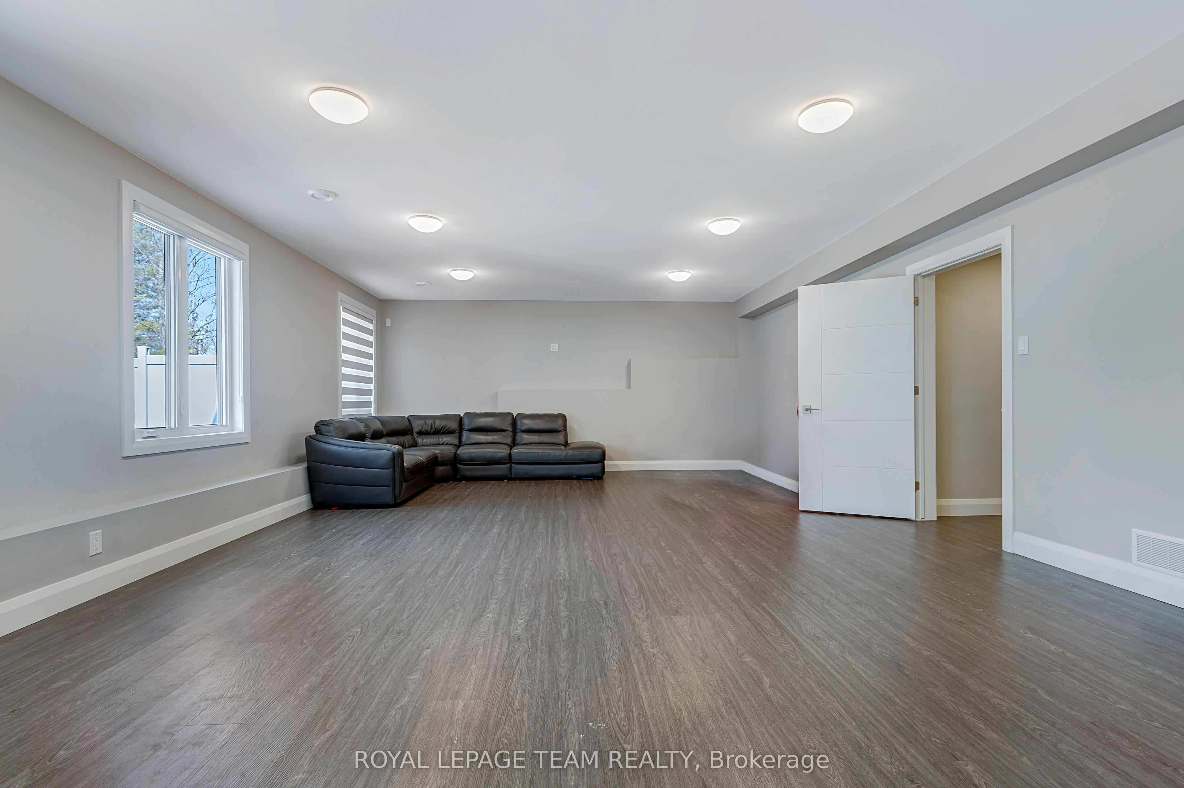 348 Abbeydale Circle Property Photo 31