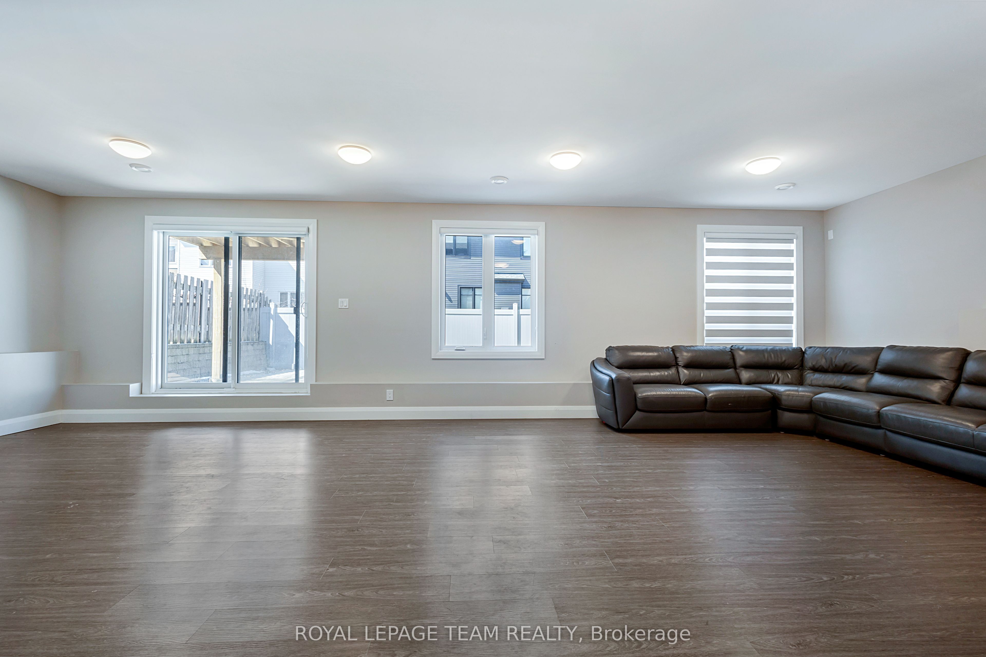 348 Abbeydale Circle Property Photo 32