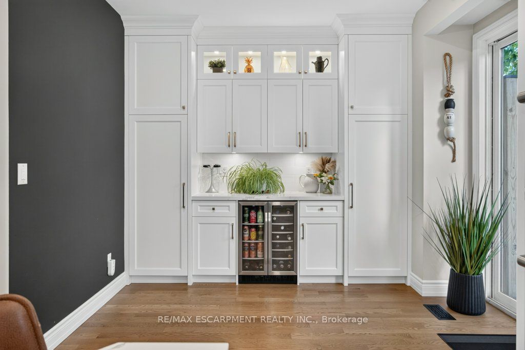 447 Golf Links Road Property Photo 14