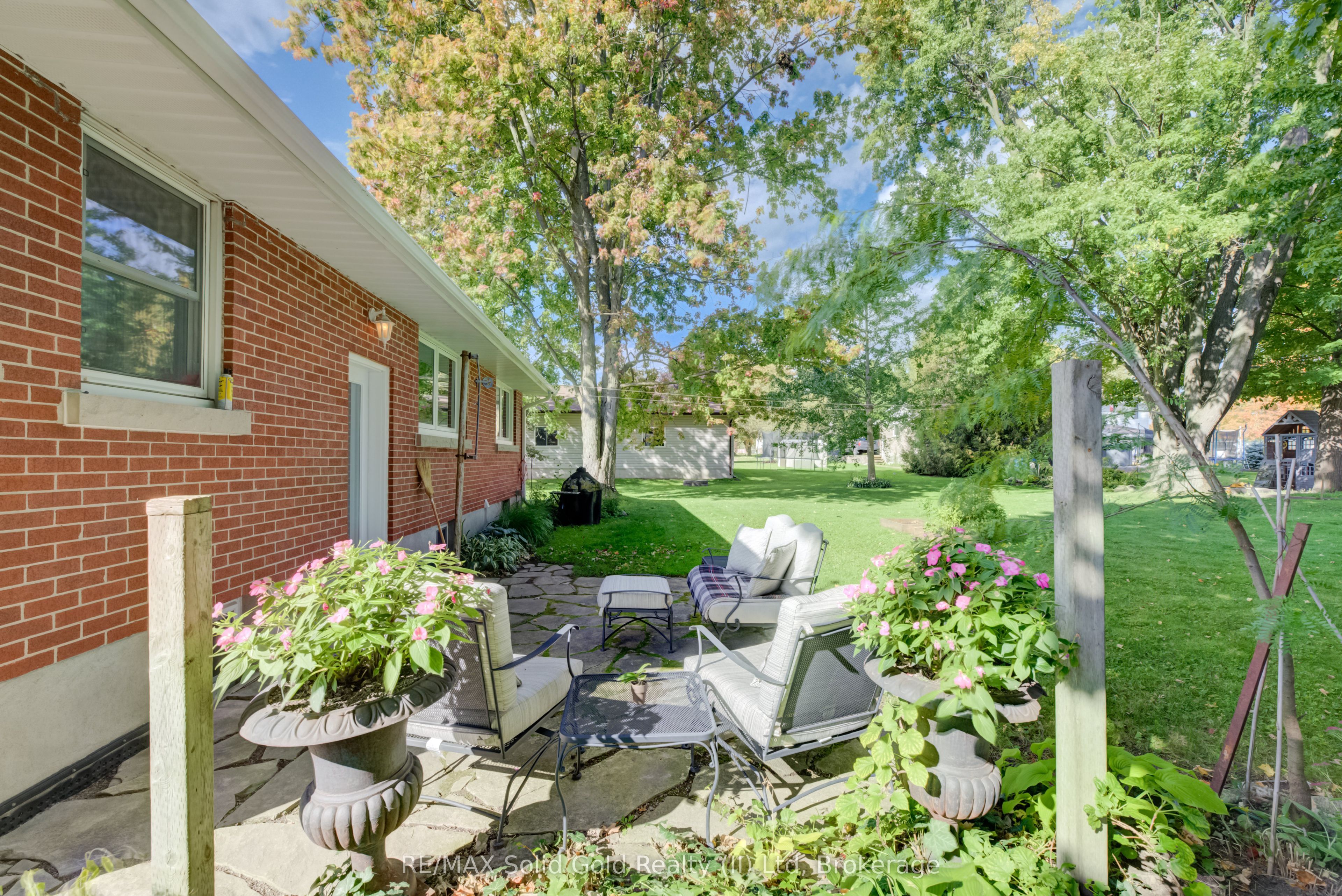51 William Street Property Photo 6