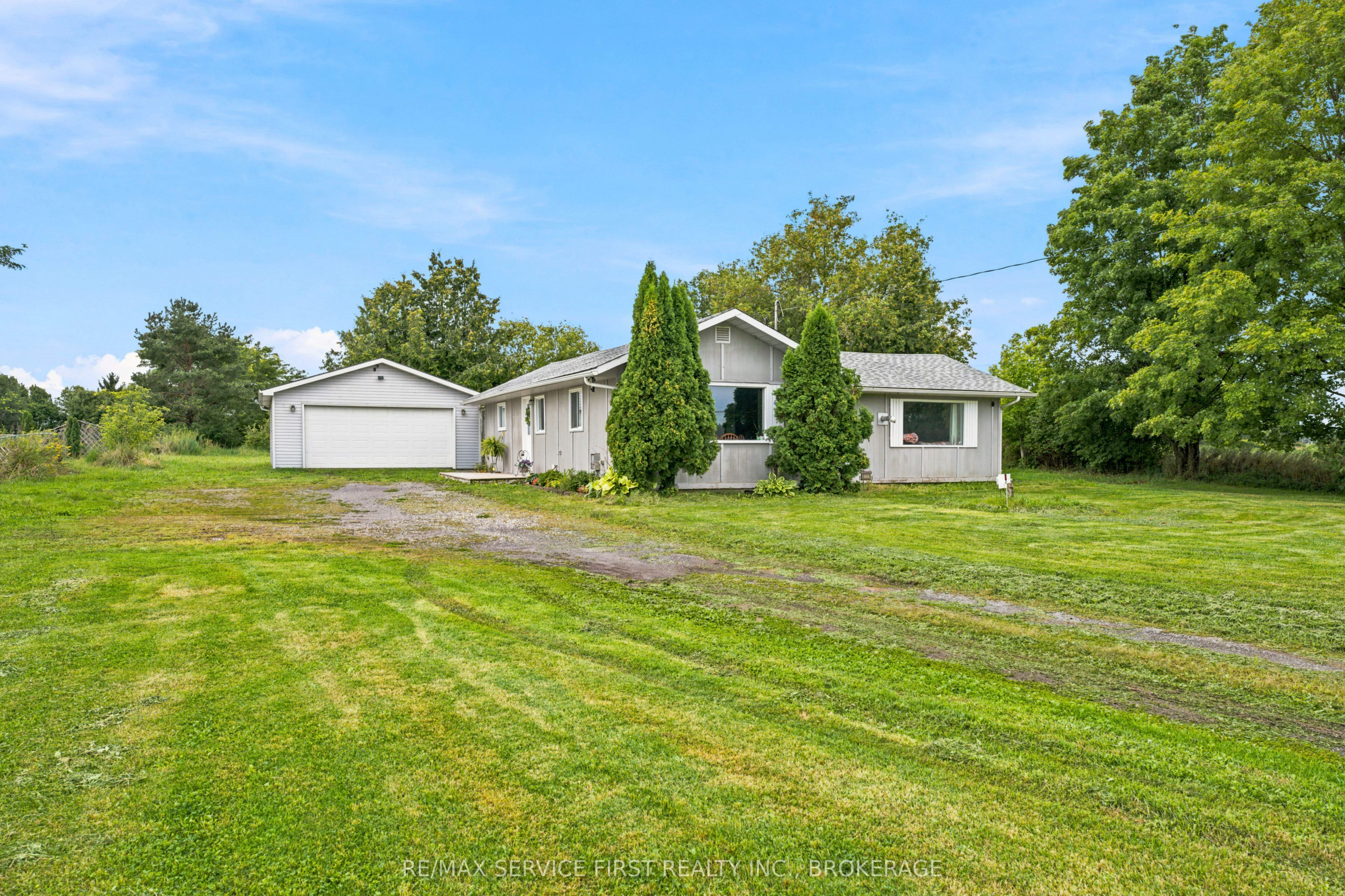 2867 Highway 2 Property Photo 1