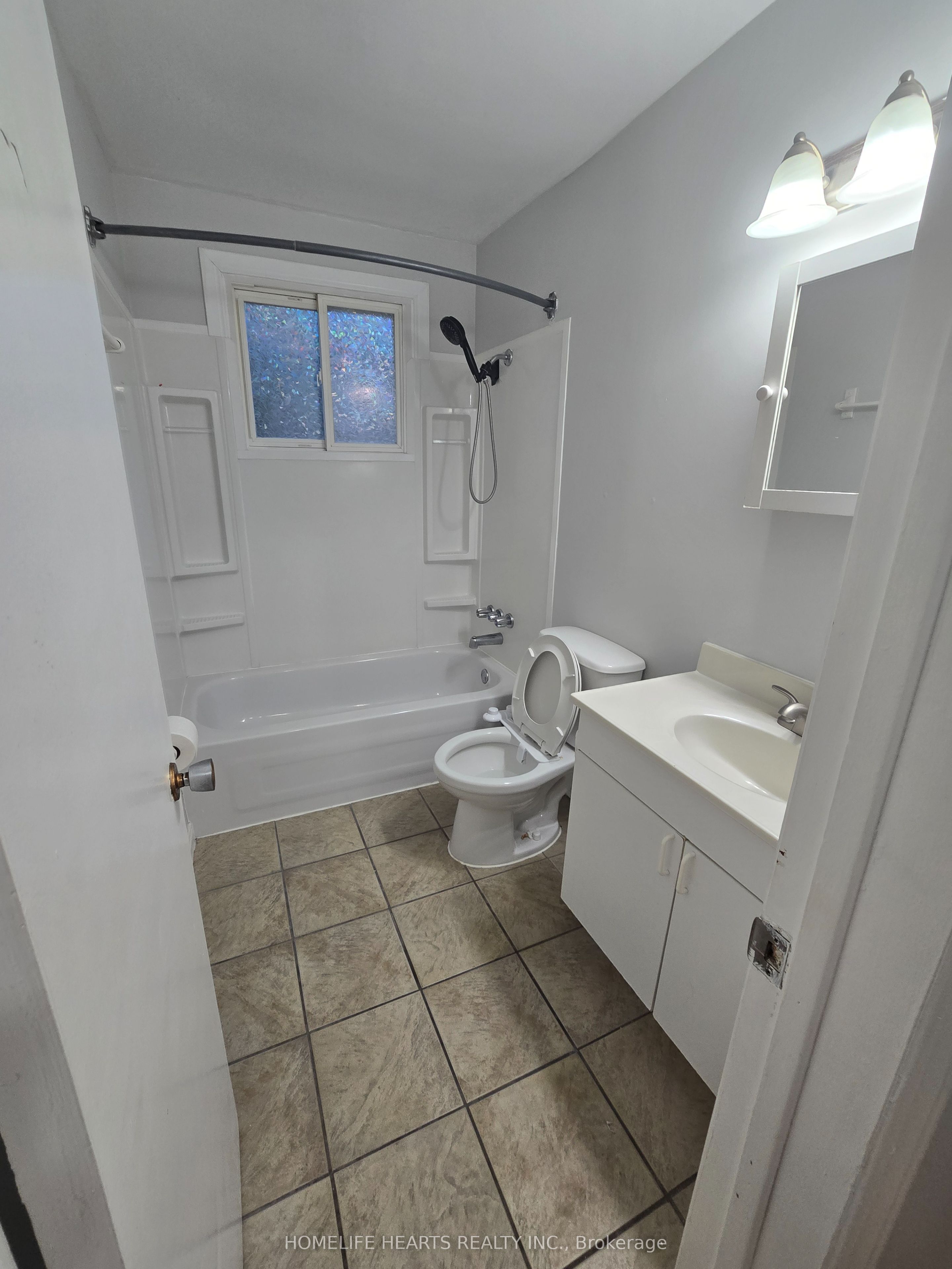 362 Grey Street 3 Property Photo 6