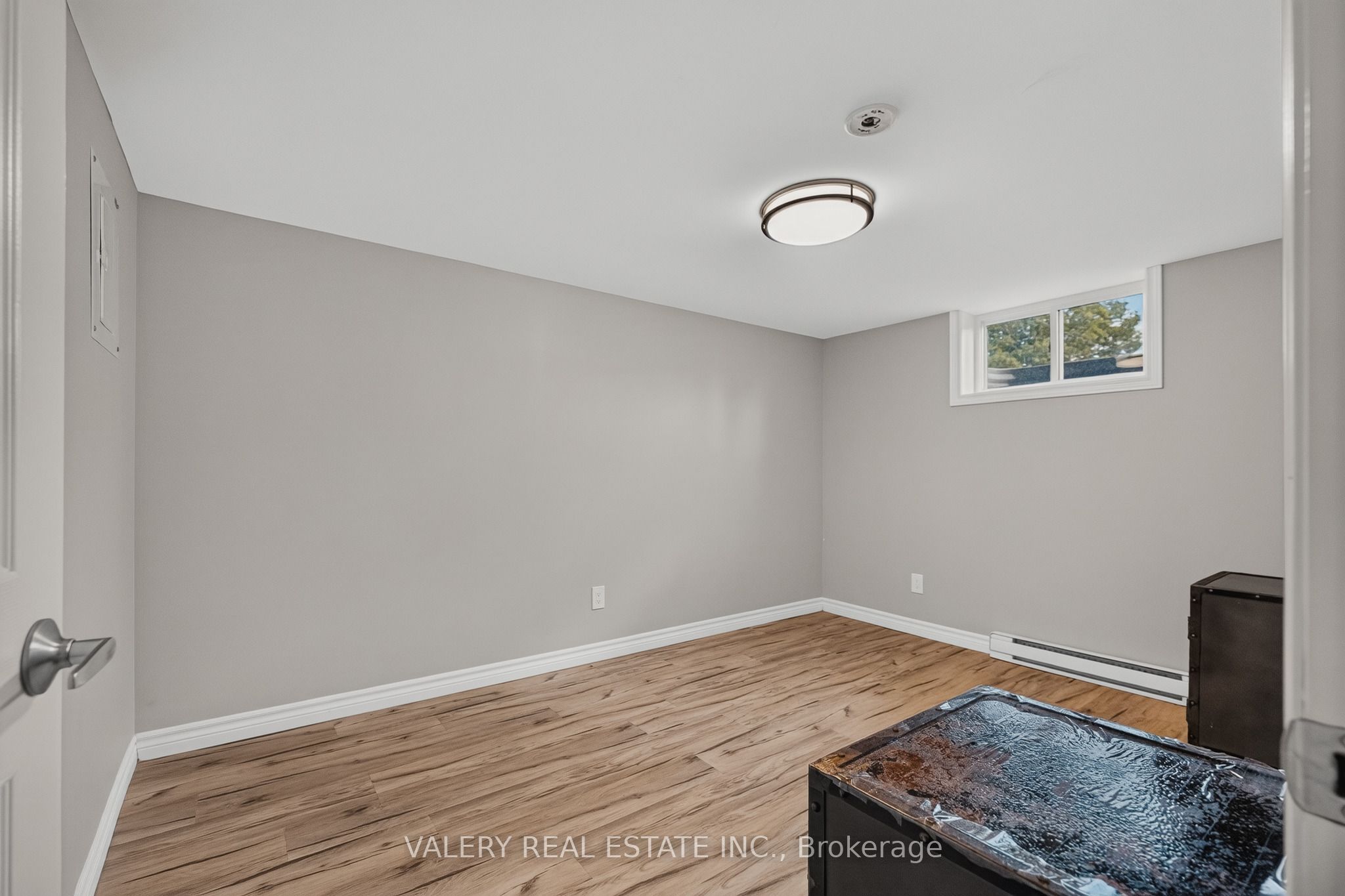 752 Sherring Street Property Photo 9